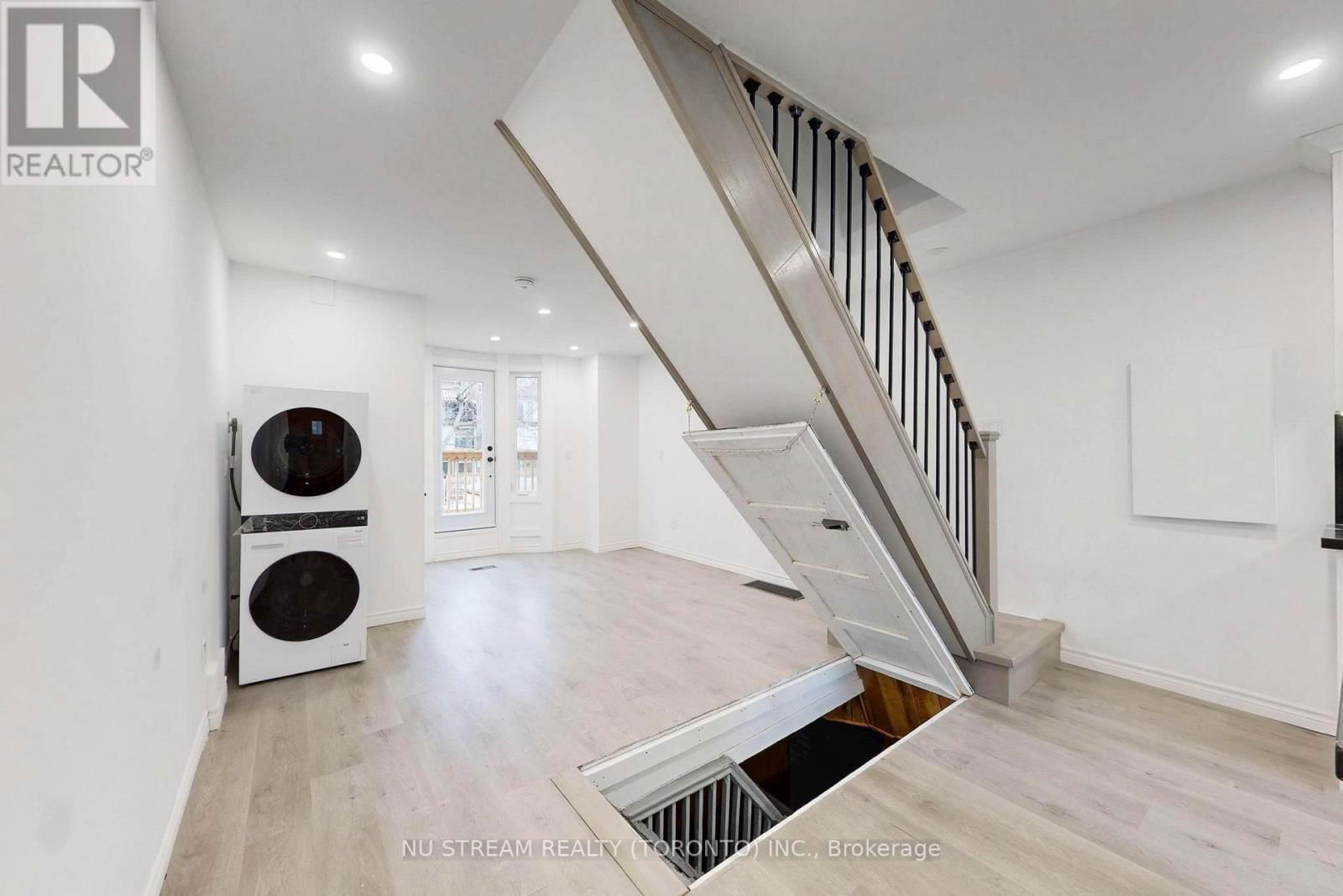 393 JONES AVENUE Image 14