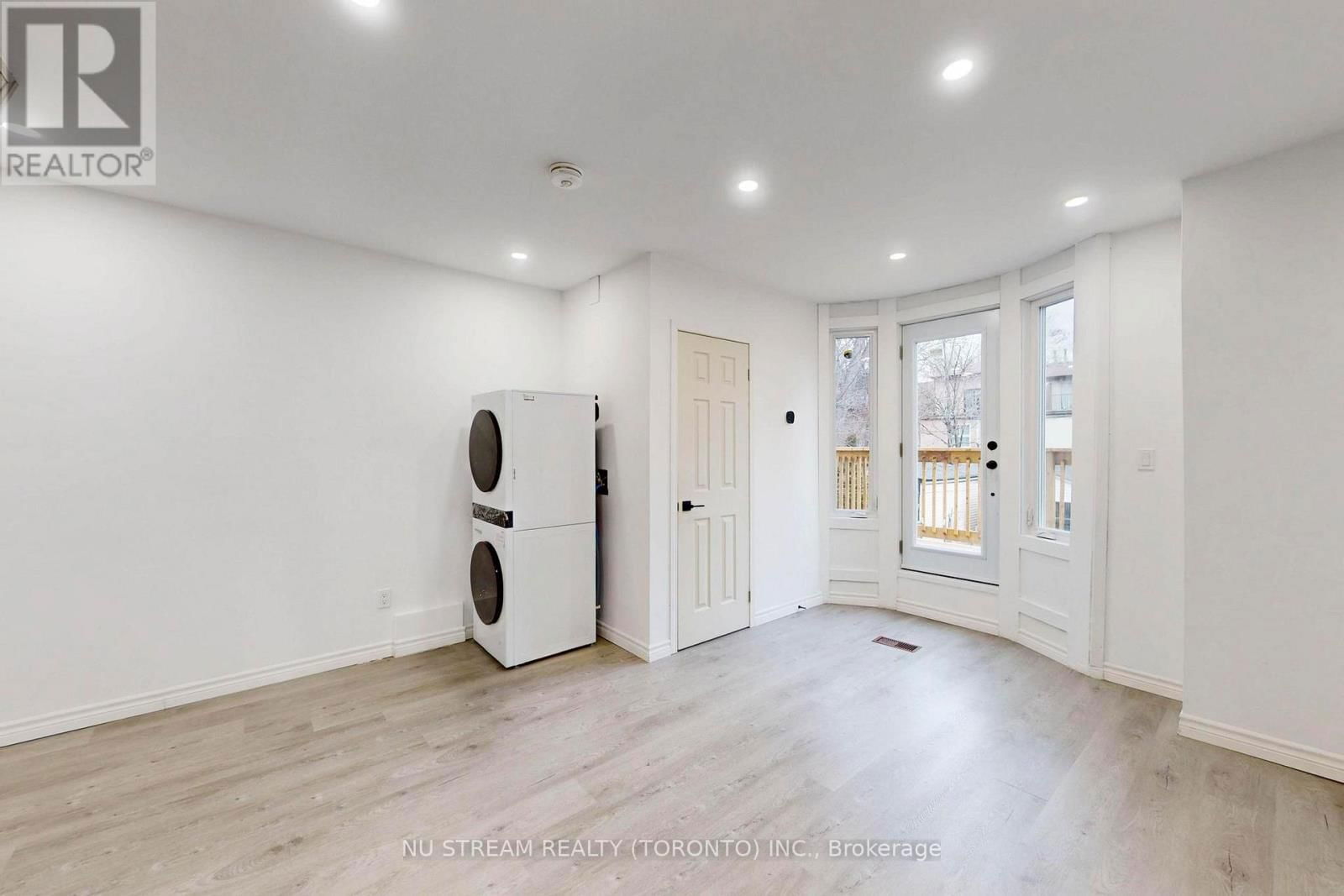 393 JONES AVENUE Image 20