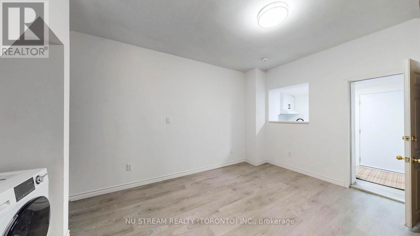 393 JONES AVENUE Image 21