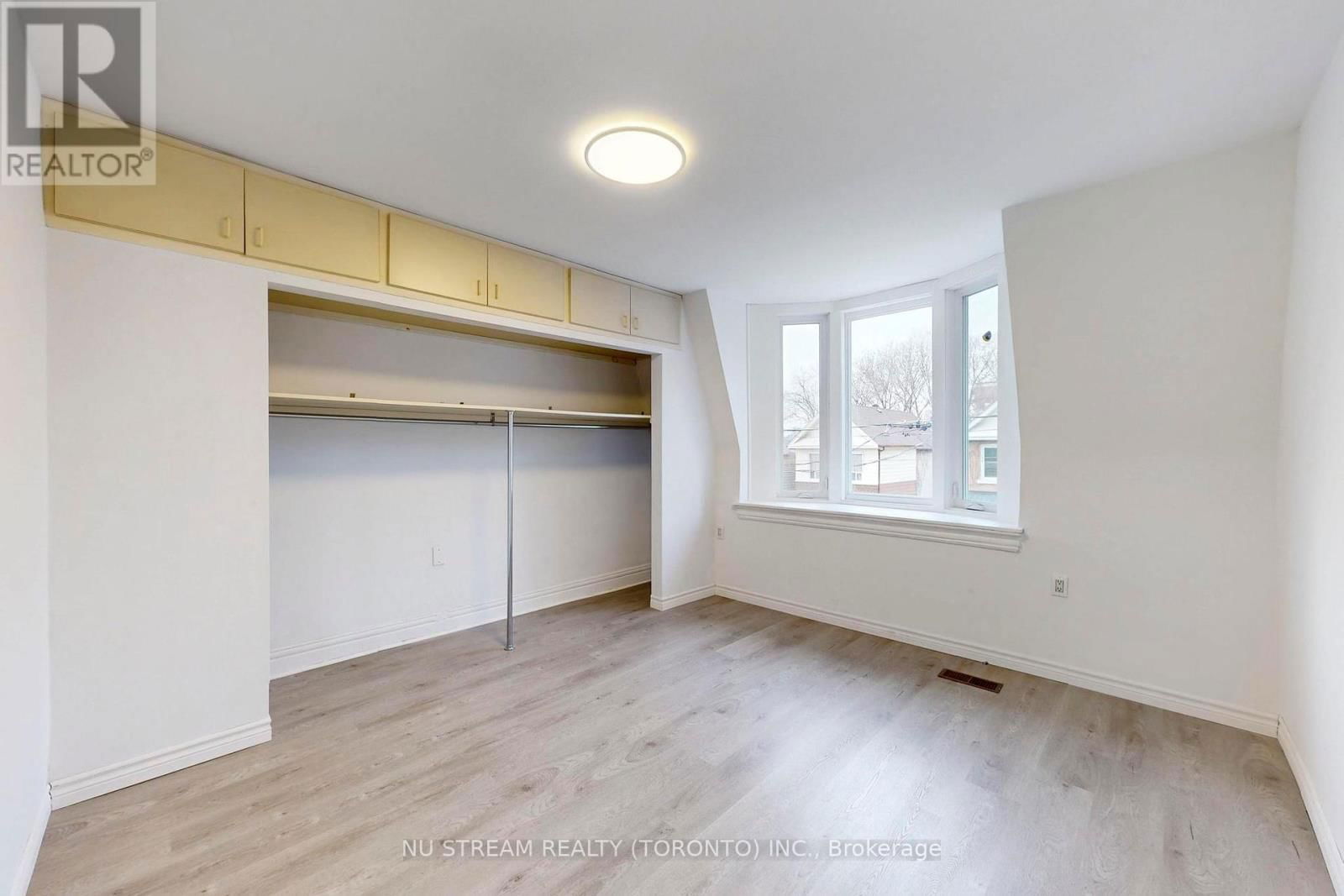 393 JONES AVENUE Image 24