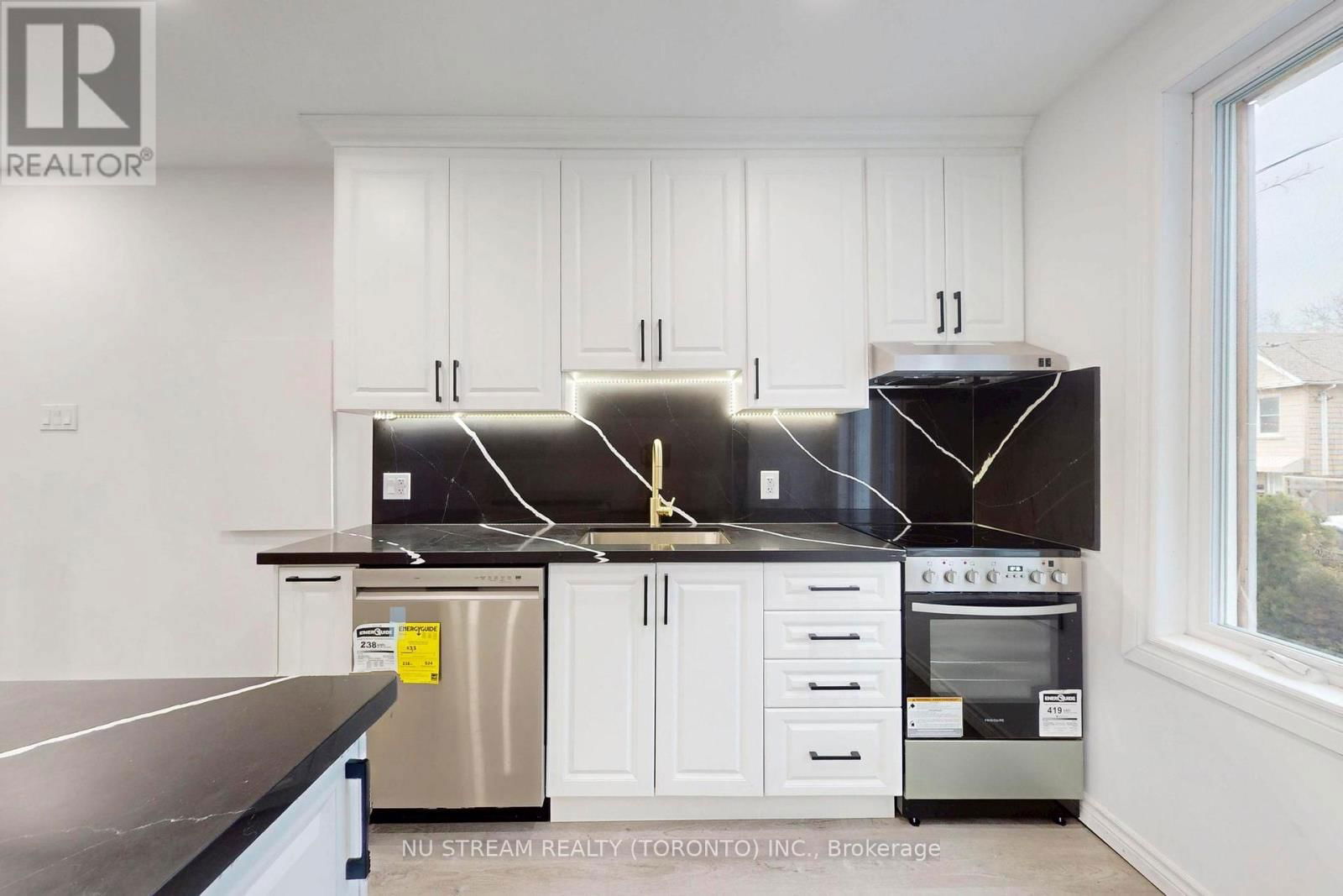 393 JONES AVENUE Image 28