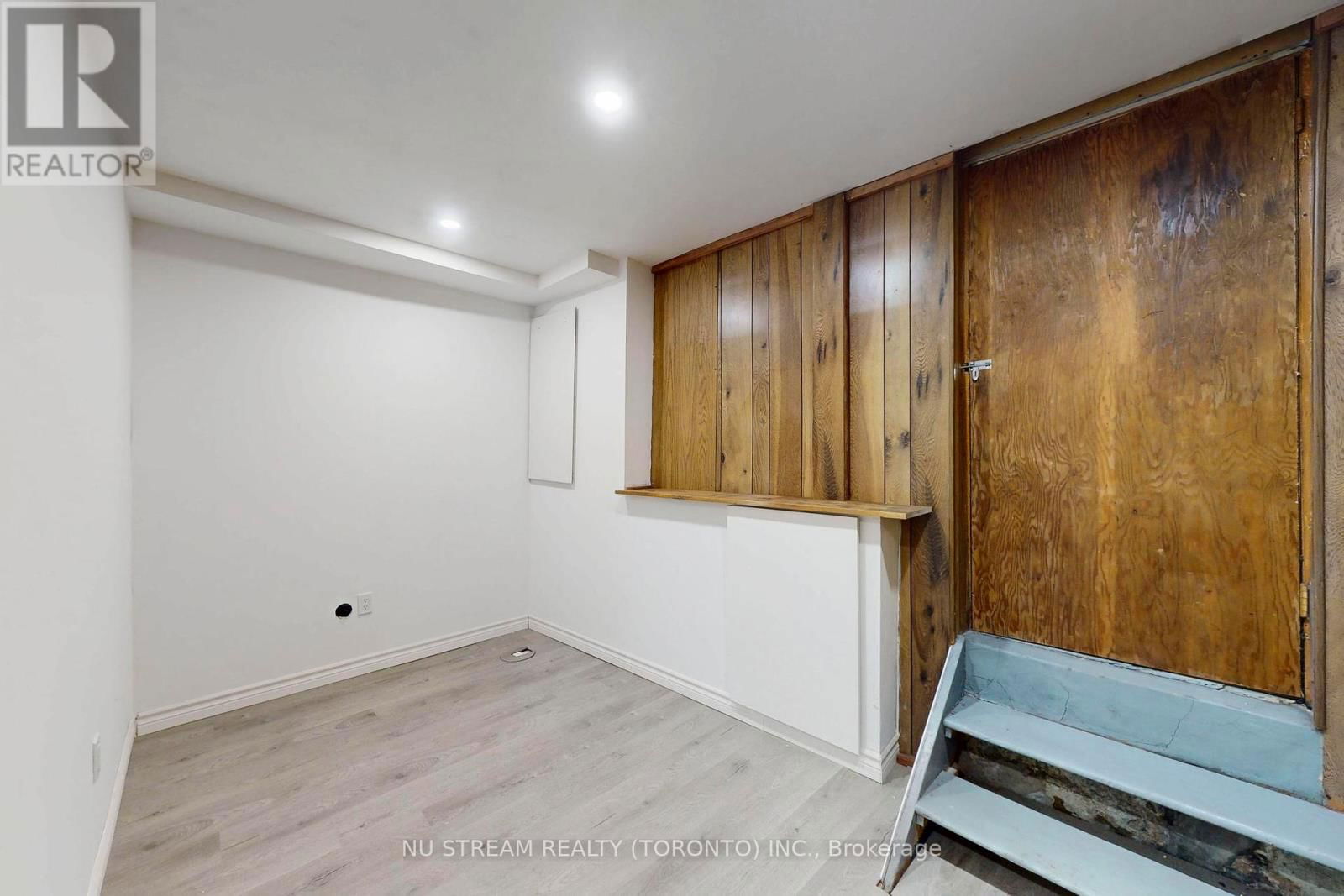 393 JONES AVENUE Image 29