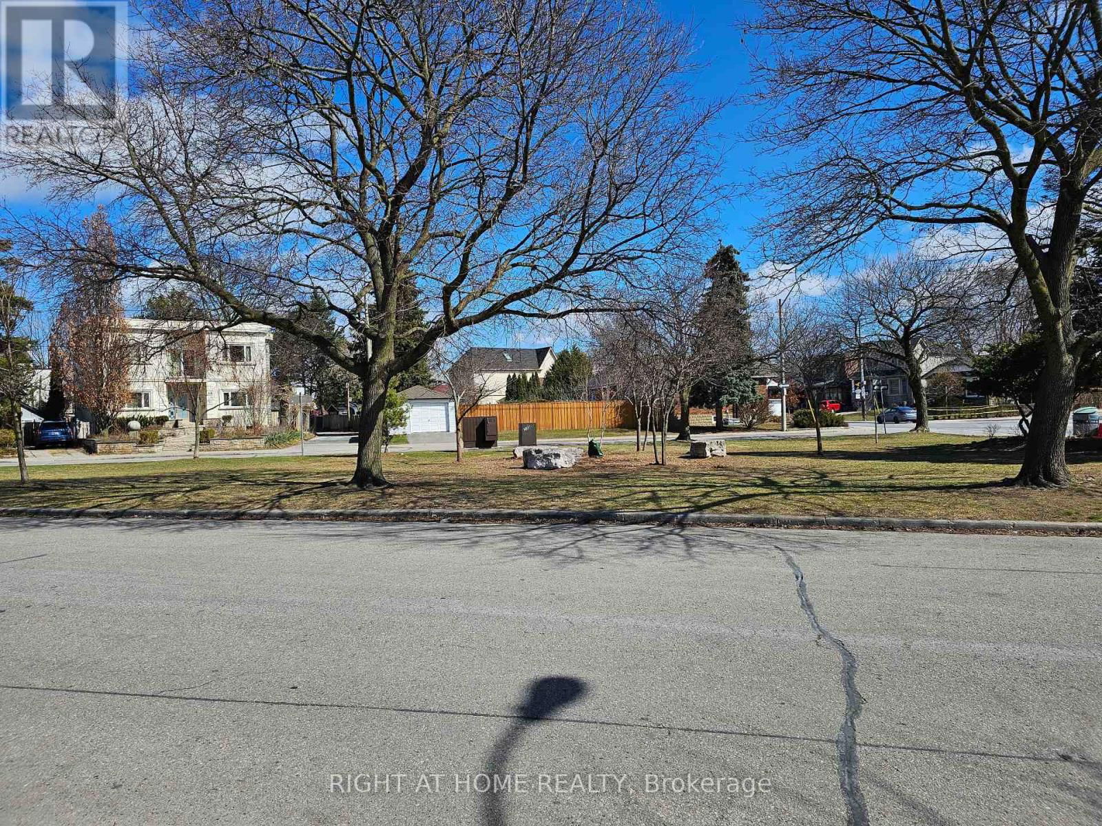 6 DUNKIRK ROAD Image 32