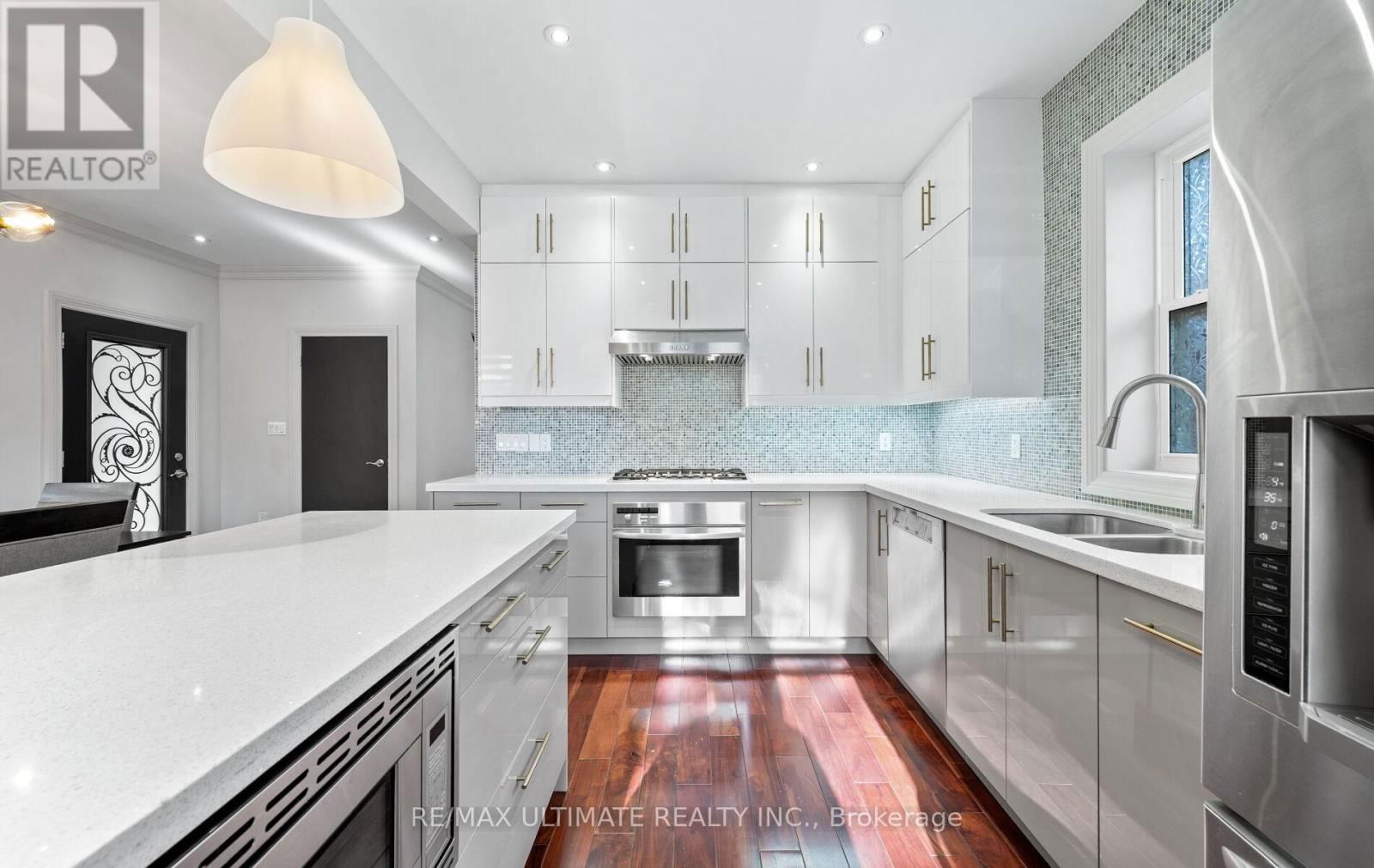 1209 PHARMACY AVENUE Image 10