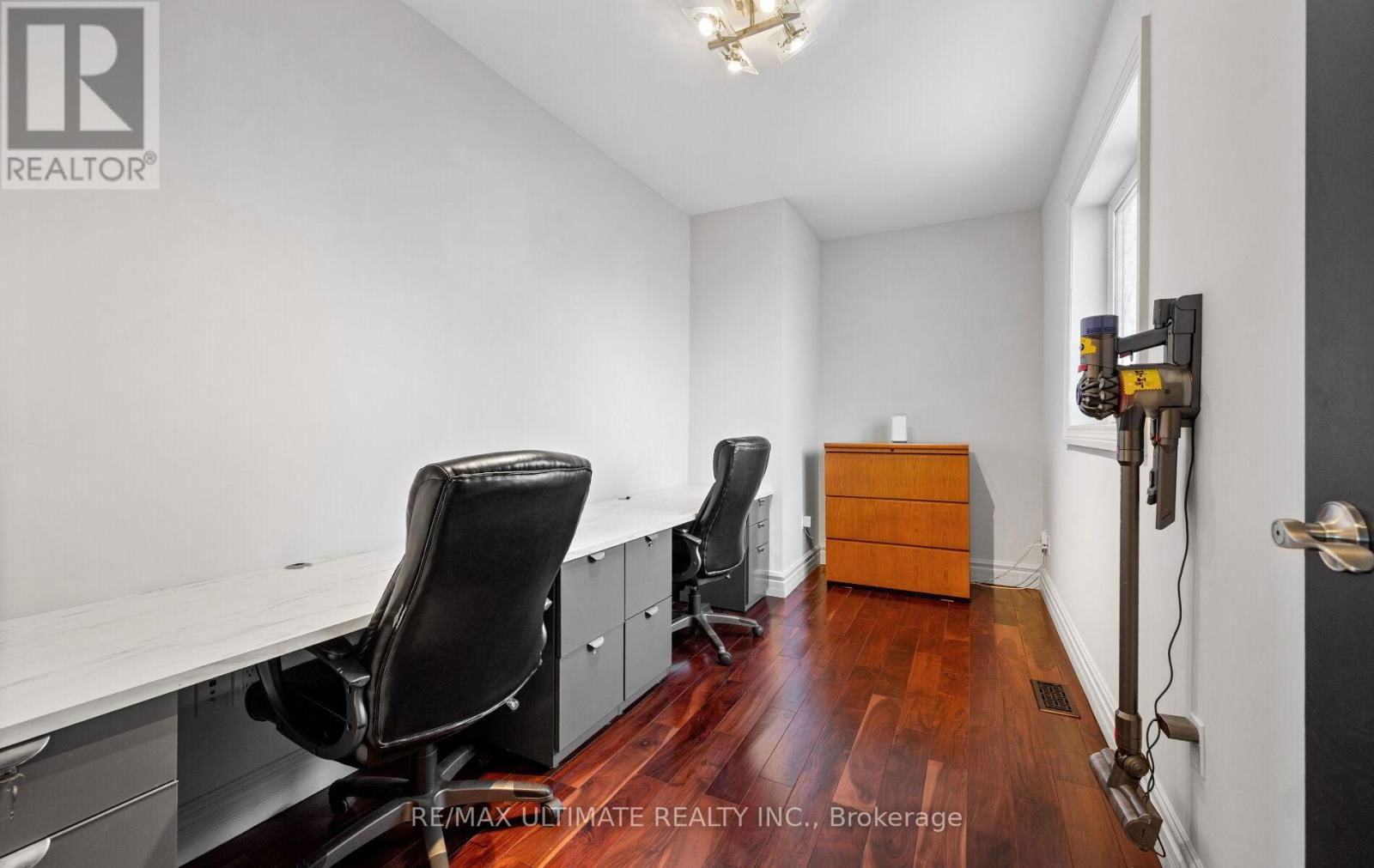 1209 PHARMACY AVENUE Image 12