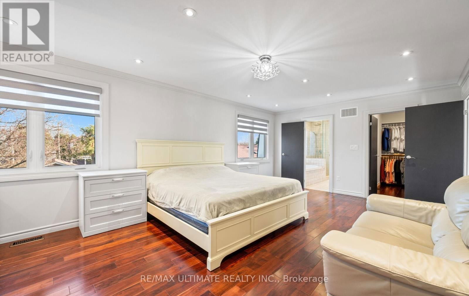 1209 PHARMACY AVENUE Image 21