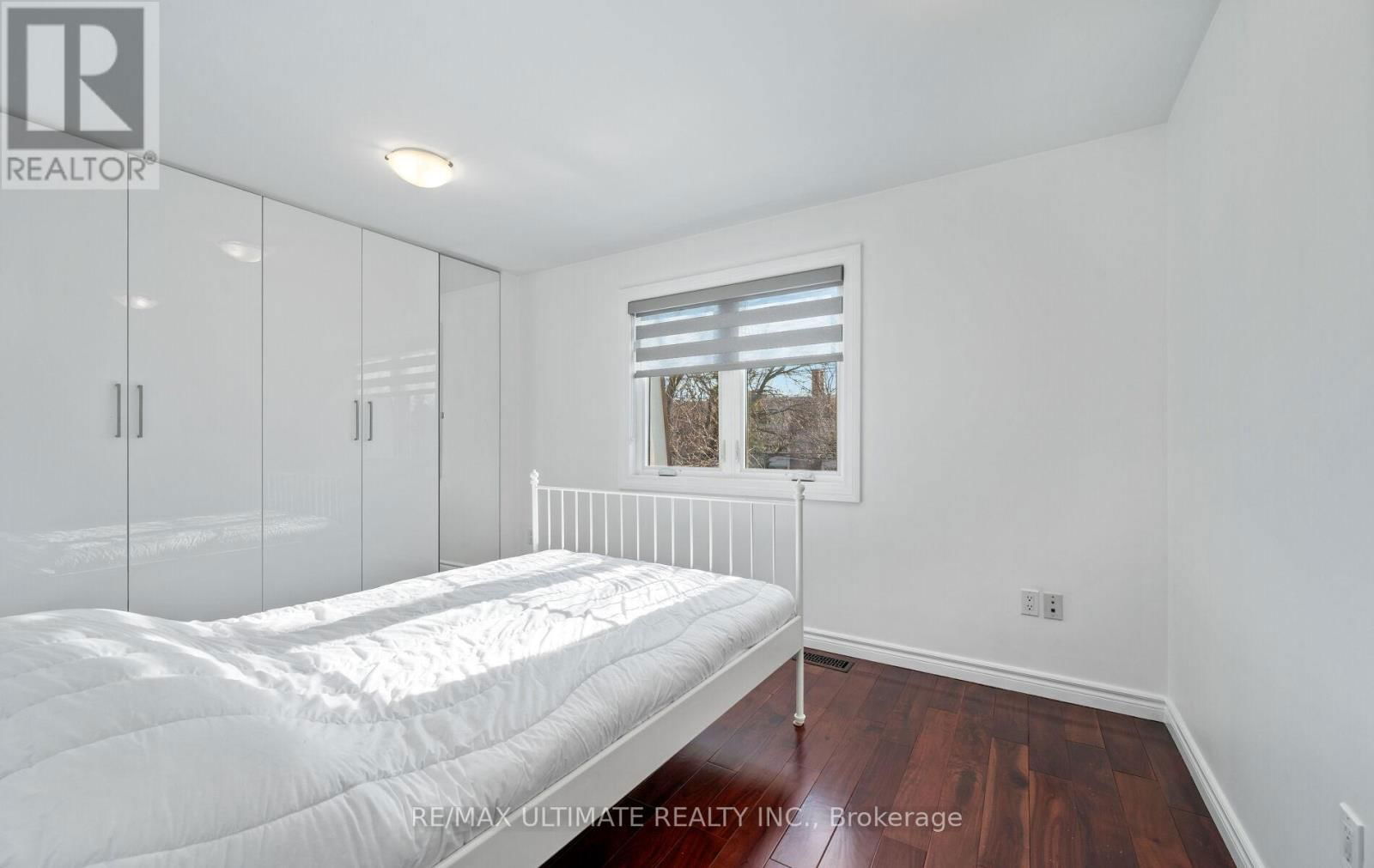 1209 PHARMACY AVENUE Image 24