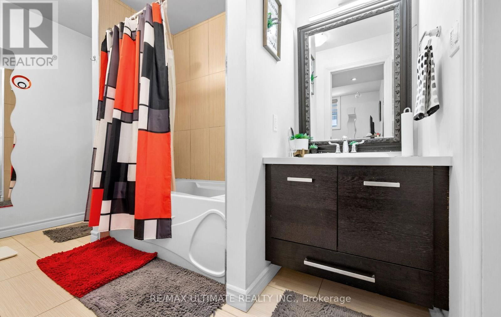 1209 PHARMACY AVENUE Image 33