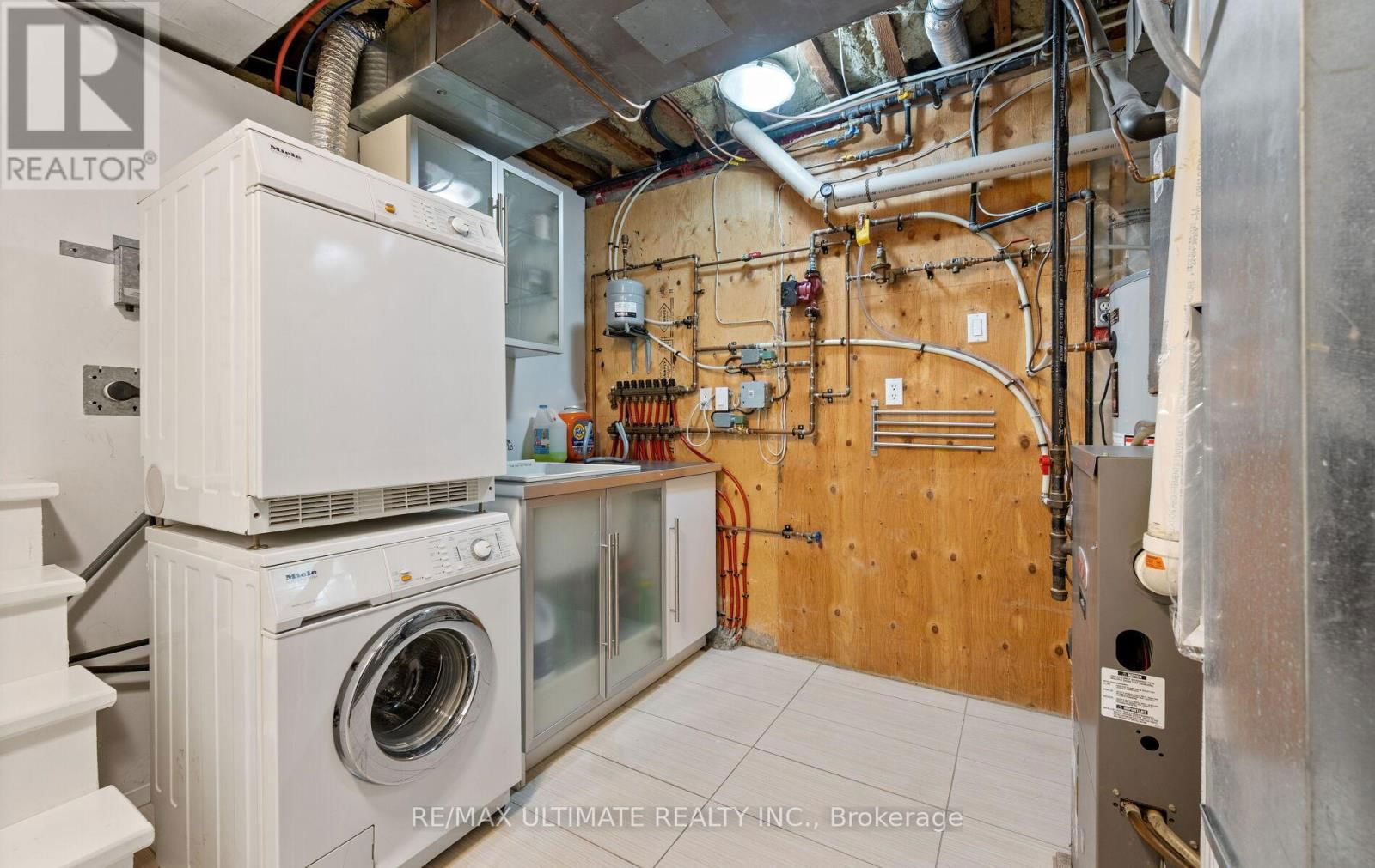 1209 PHARMACY AVENUE Image 38