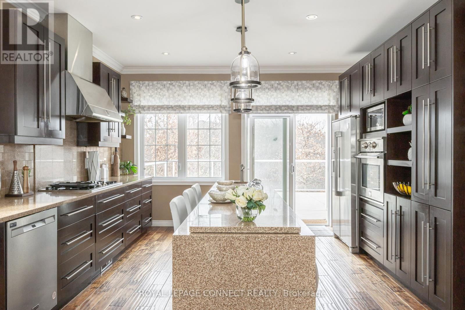 4 BRANTHAVEN COURT Image 13