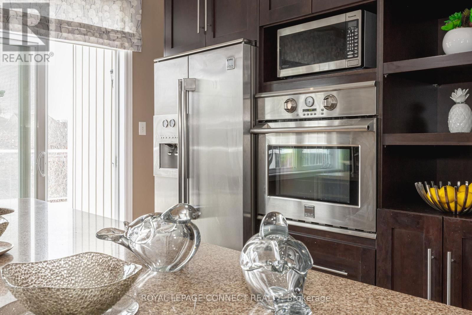 4 BRANTHAVEN COURT Image 18