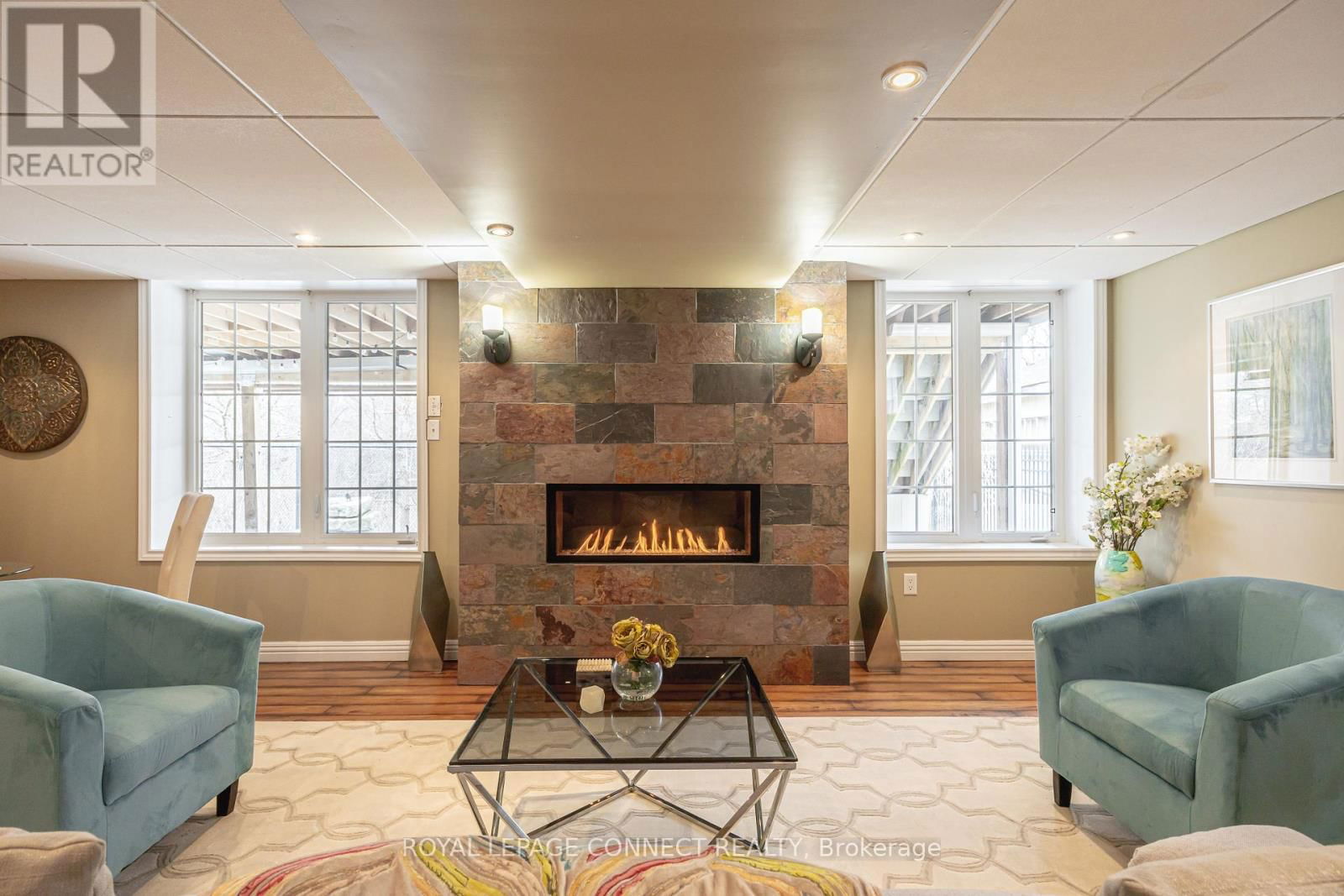 4 BRANTHAVEN COURT Image 39
