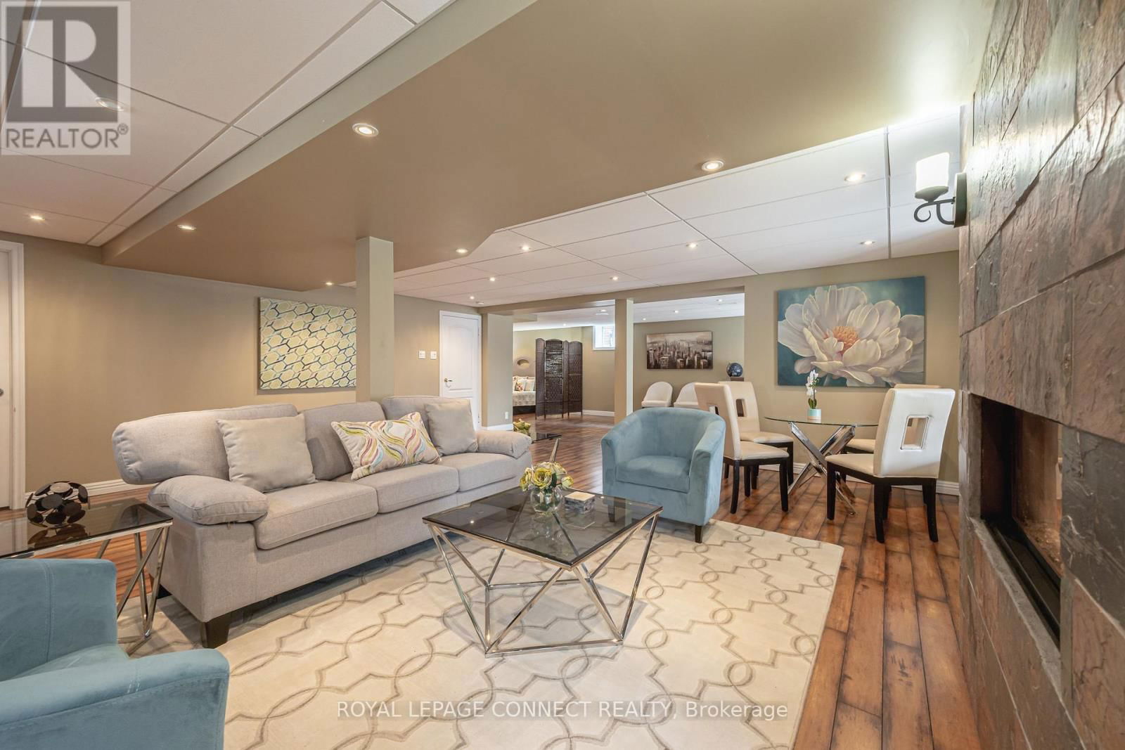 4 BRANTHAVEN COURT Image 40