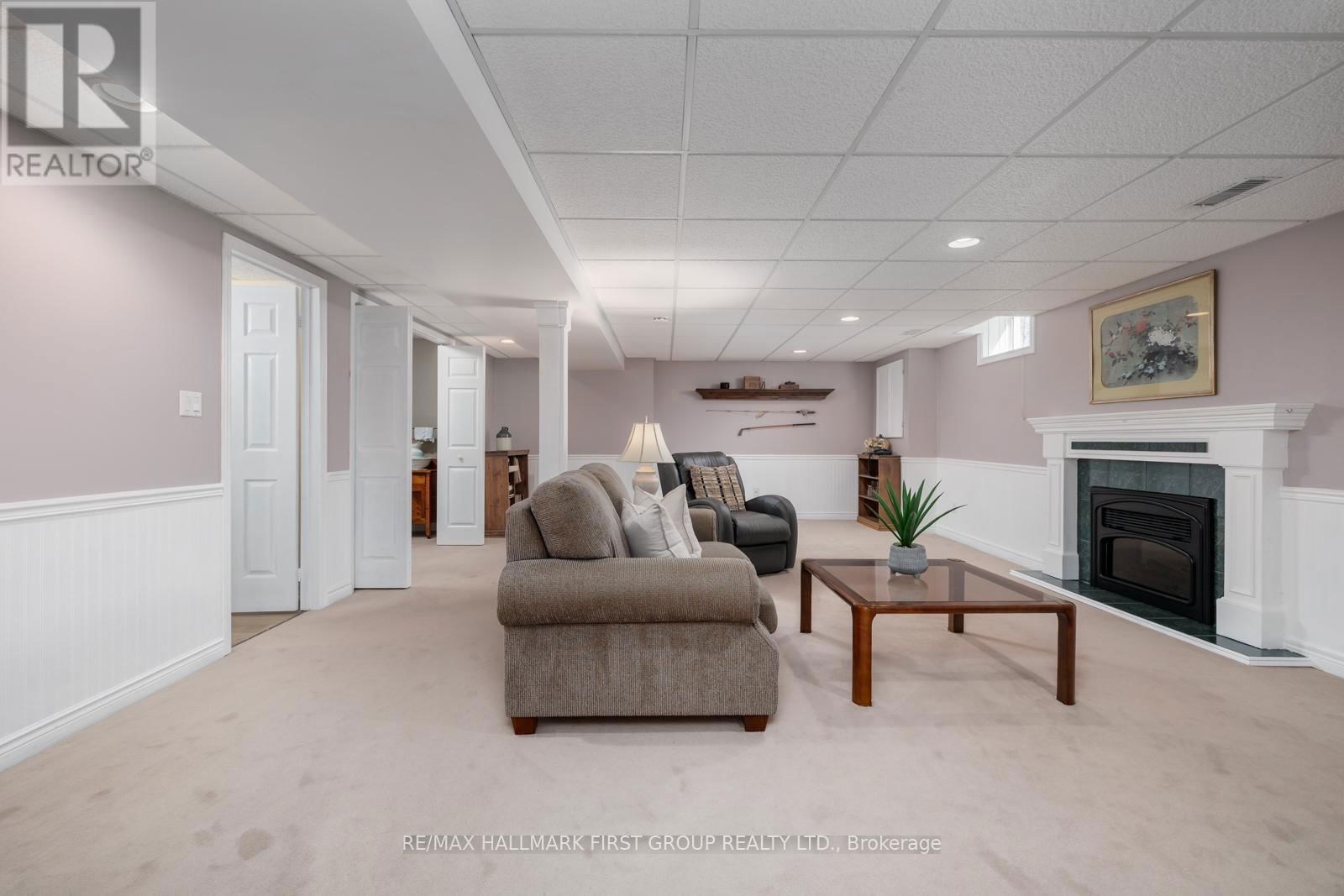 8 SOUTH GARDEN COURT Image 18