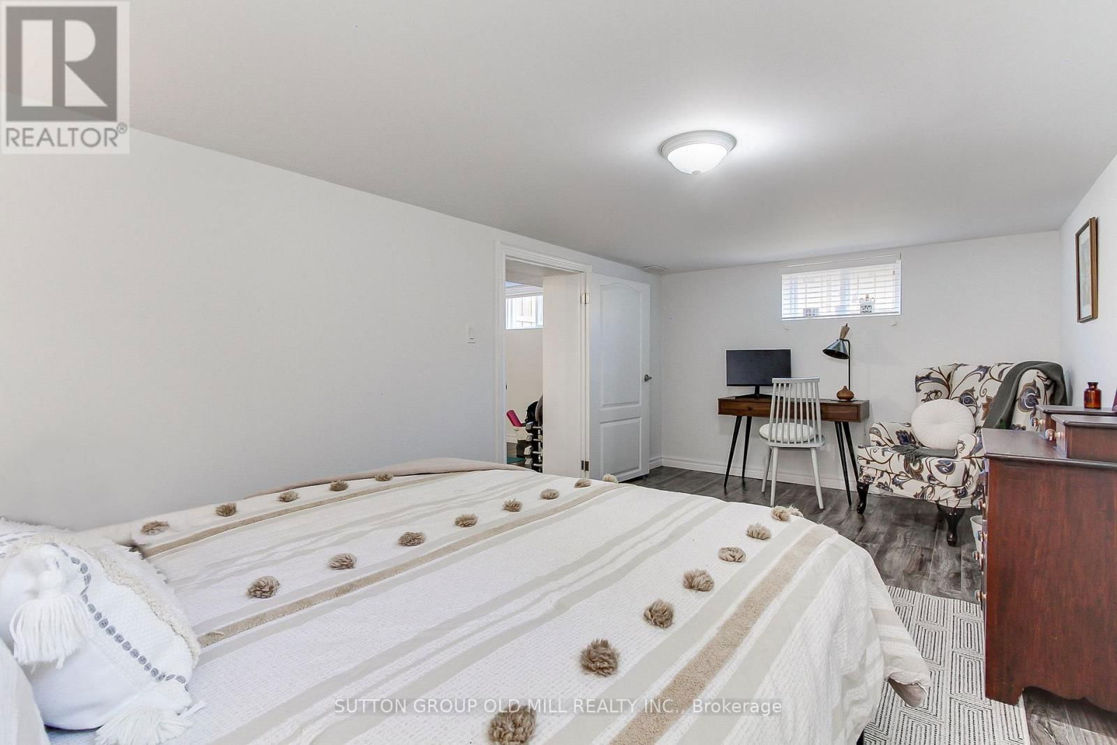25 SAVOY AVENUE Image 31