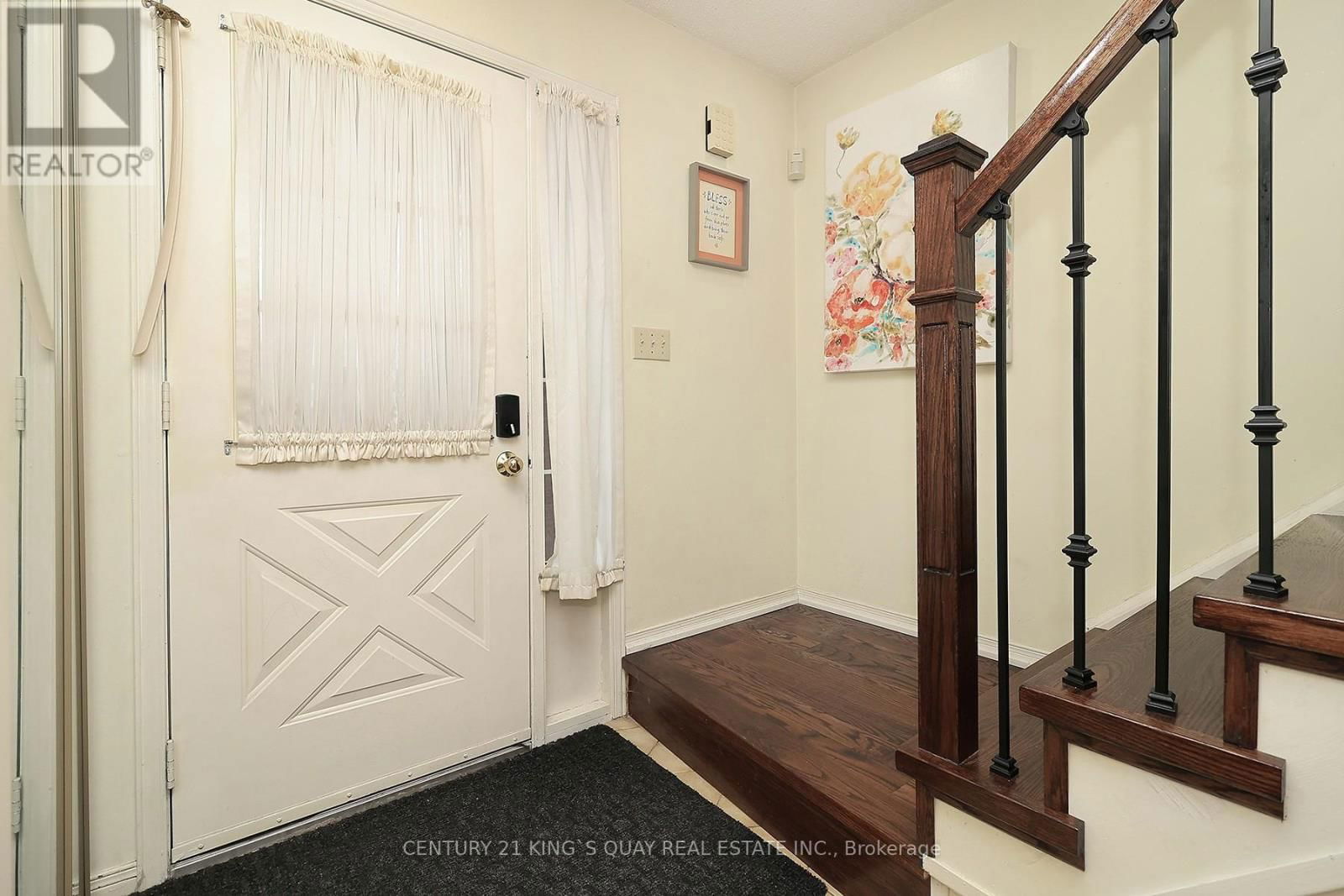 17 - 25 WHITECAP BOULEVARD Image 10