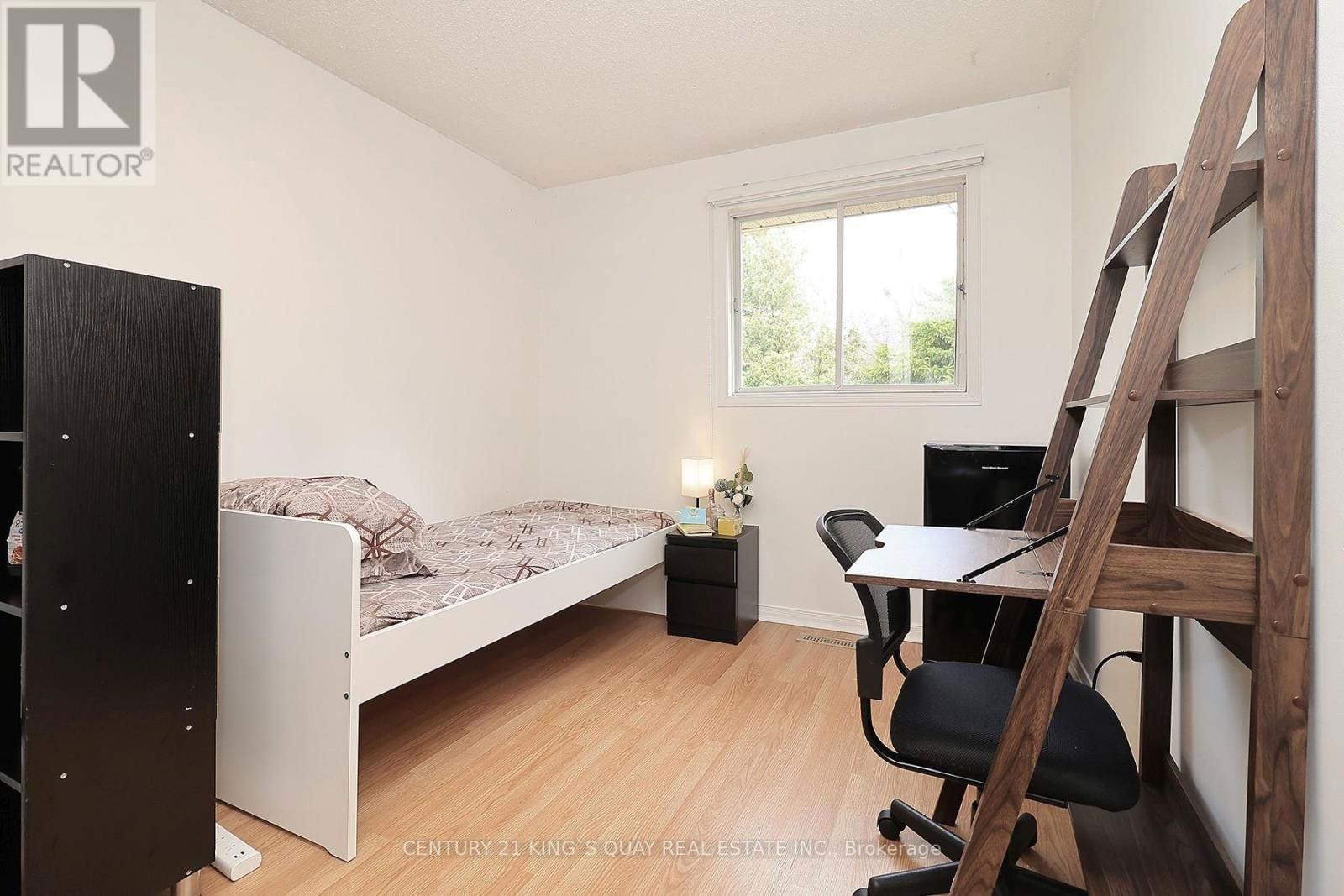 17 - 25 WHITECAP BOULEVARD Image 20