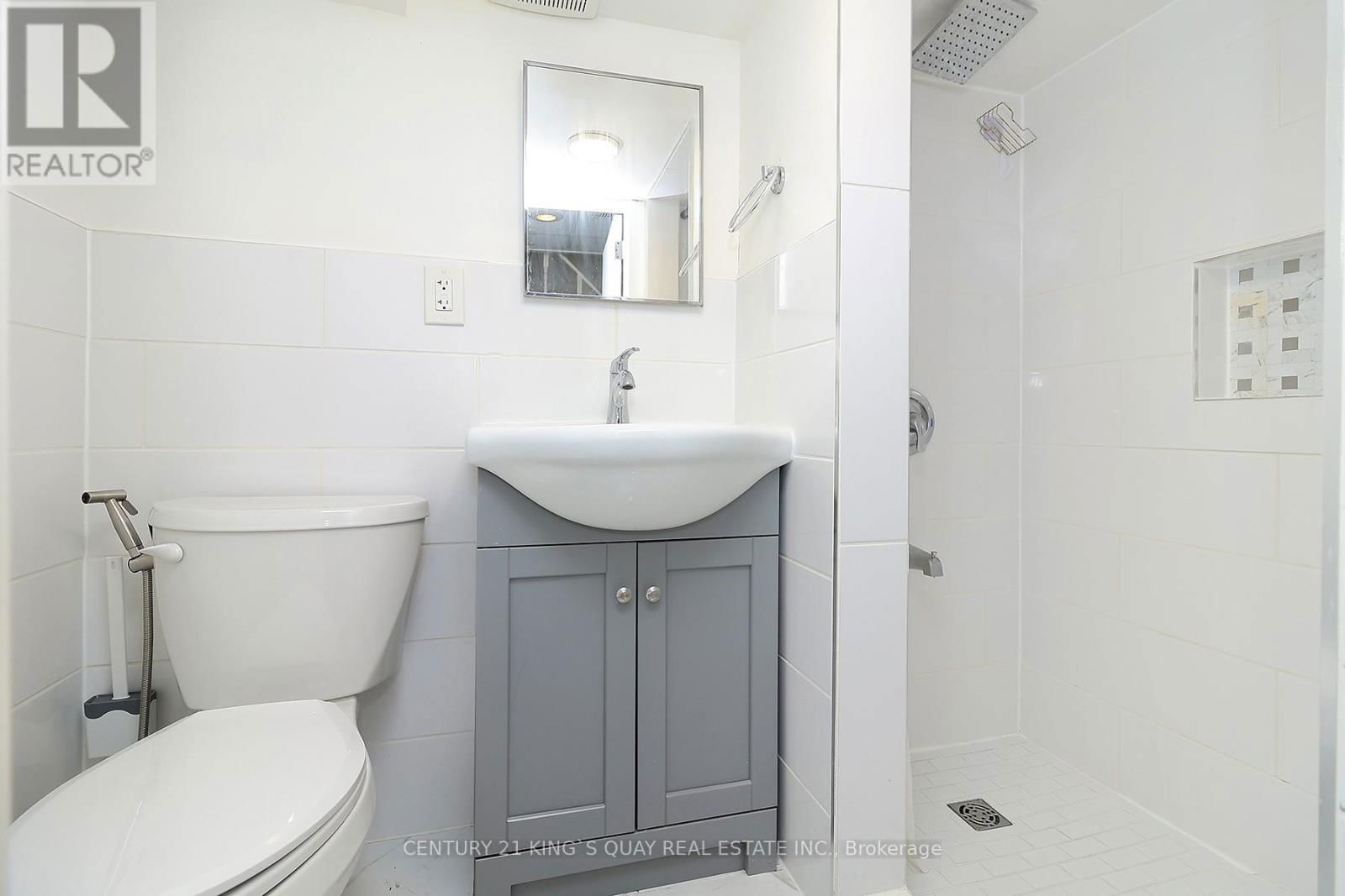 17 - 25 WHITECAP BOULEVARD Image 21