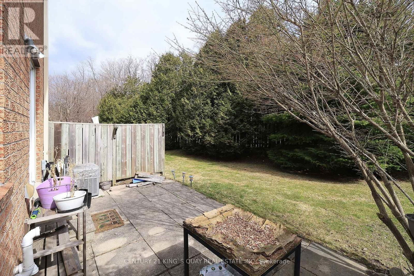 17 - 25 WHITECAP BOULEVARD Image 25