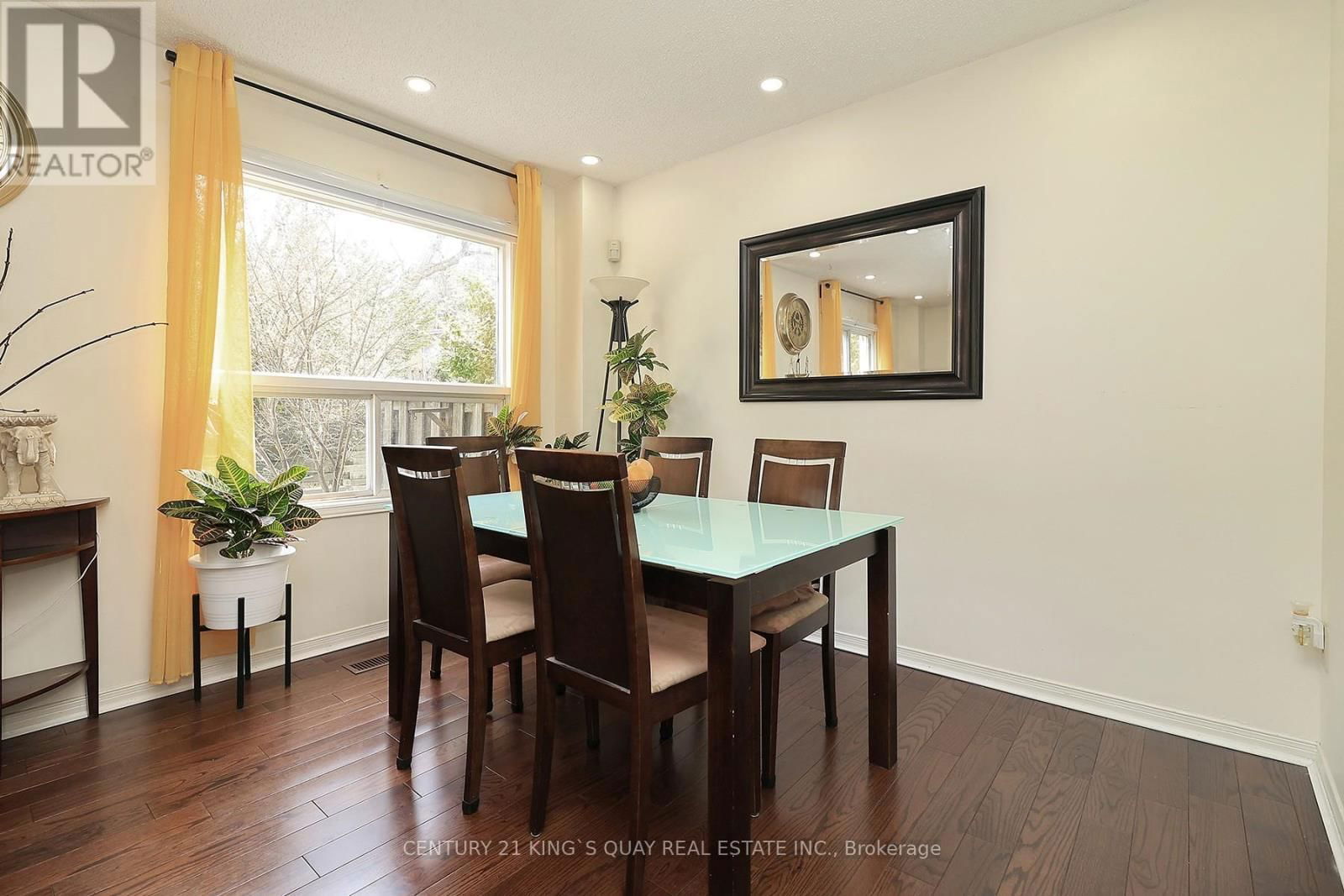 17 - 25 WHITECAP BOULEVARD Image 8