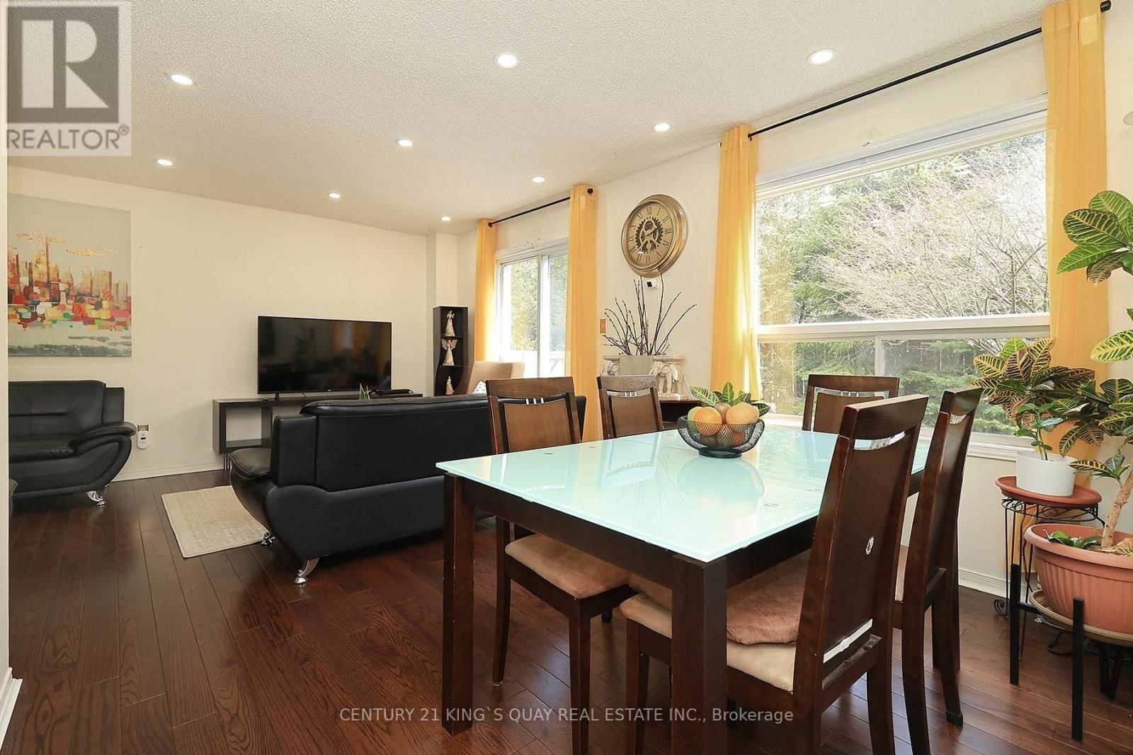 17 - 25 WHITECAP BOULEVARD Image 9