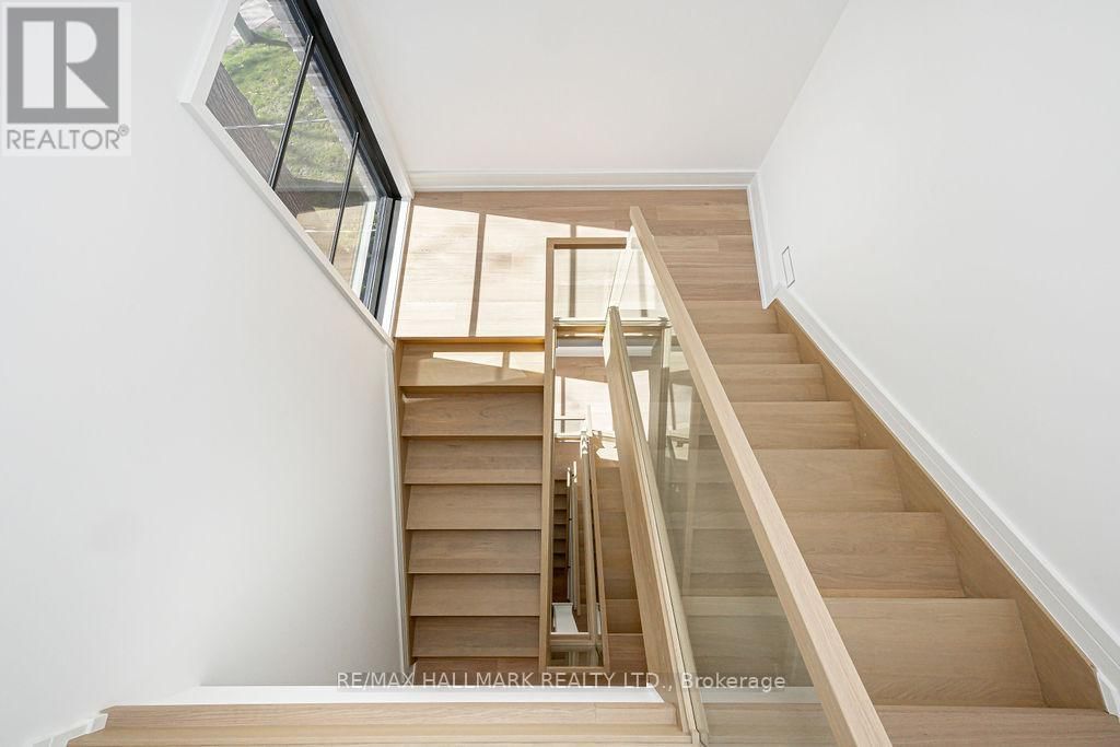 138 BALSAM AVENUE Image 26