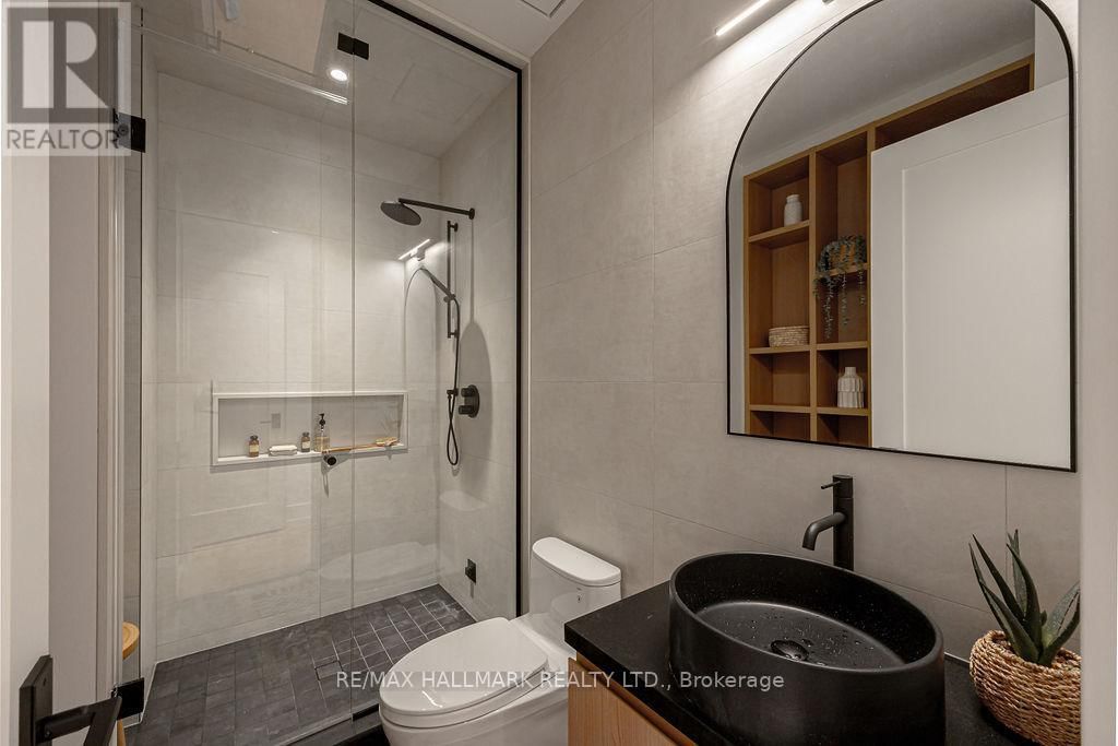 138 BALSAM AVENUE Image 37