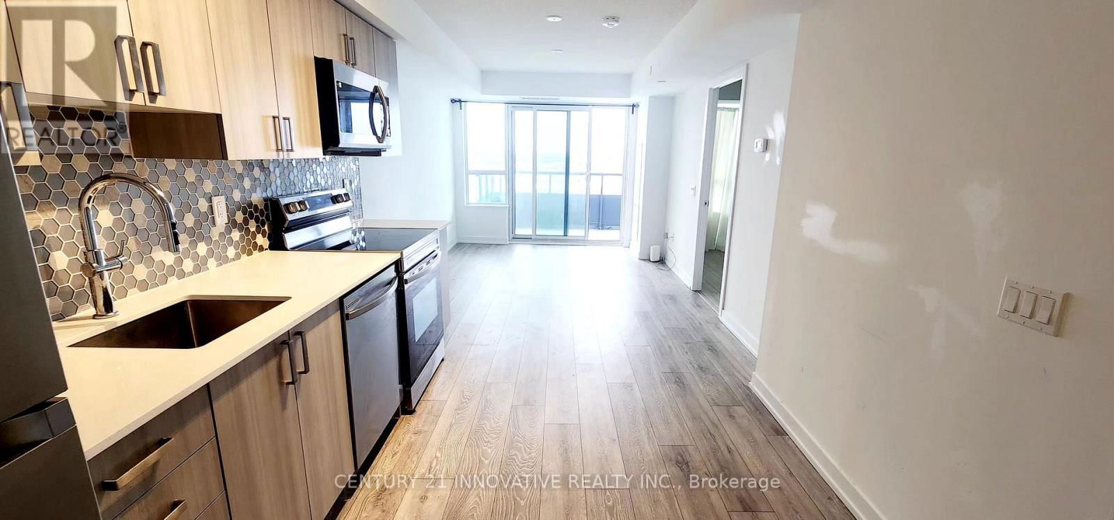 1712 - 1455 CELEBRATION DRIVE Image 1