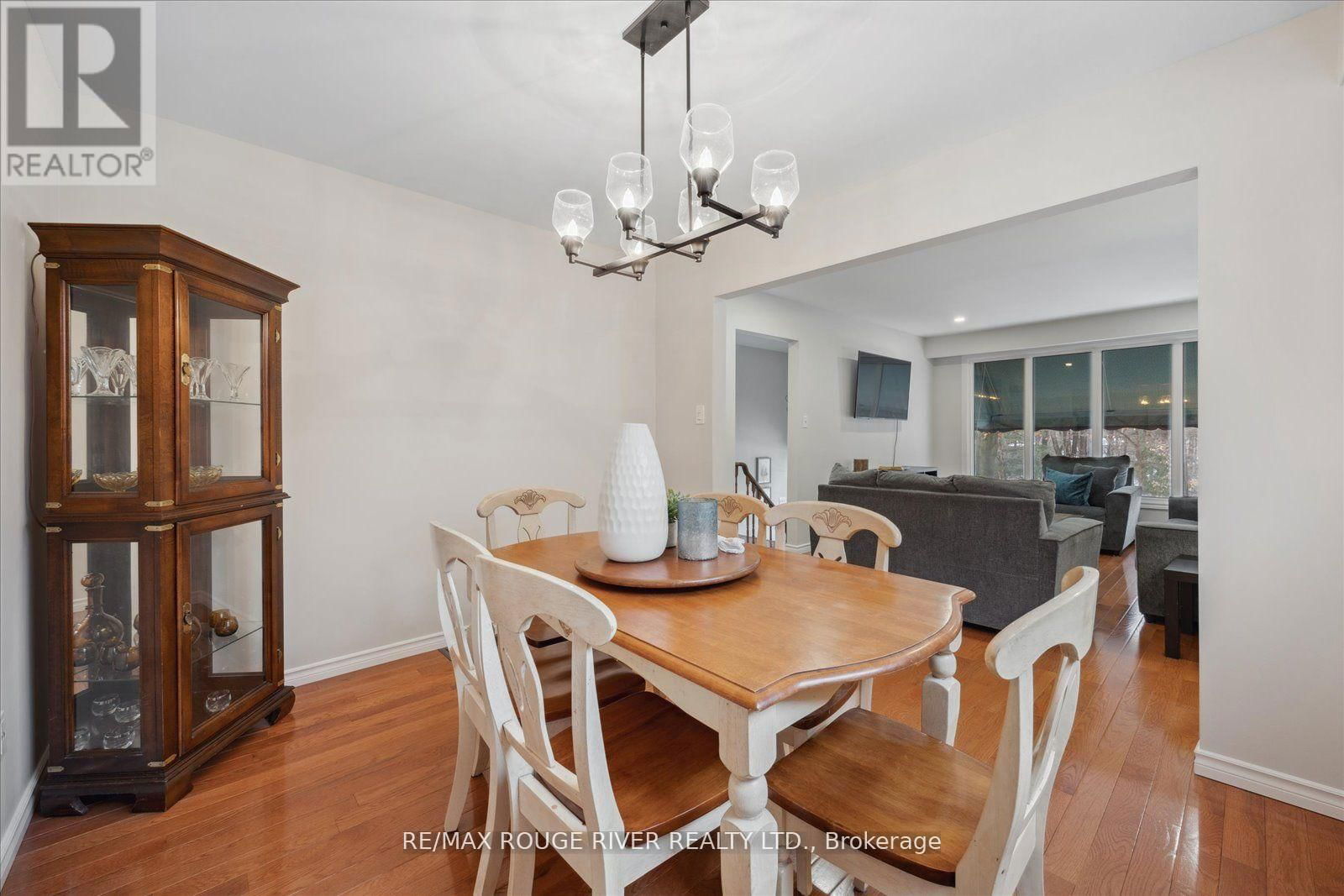 1128 OLD PYE COURT Image 9