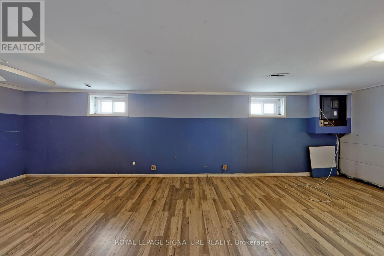 774 KROSNO BOULEVARD Image 25