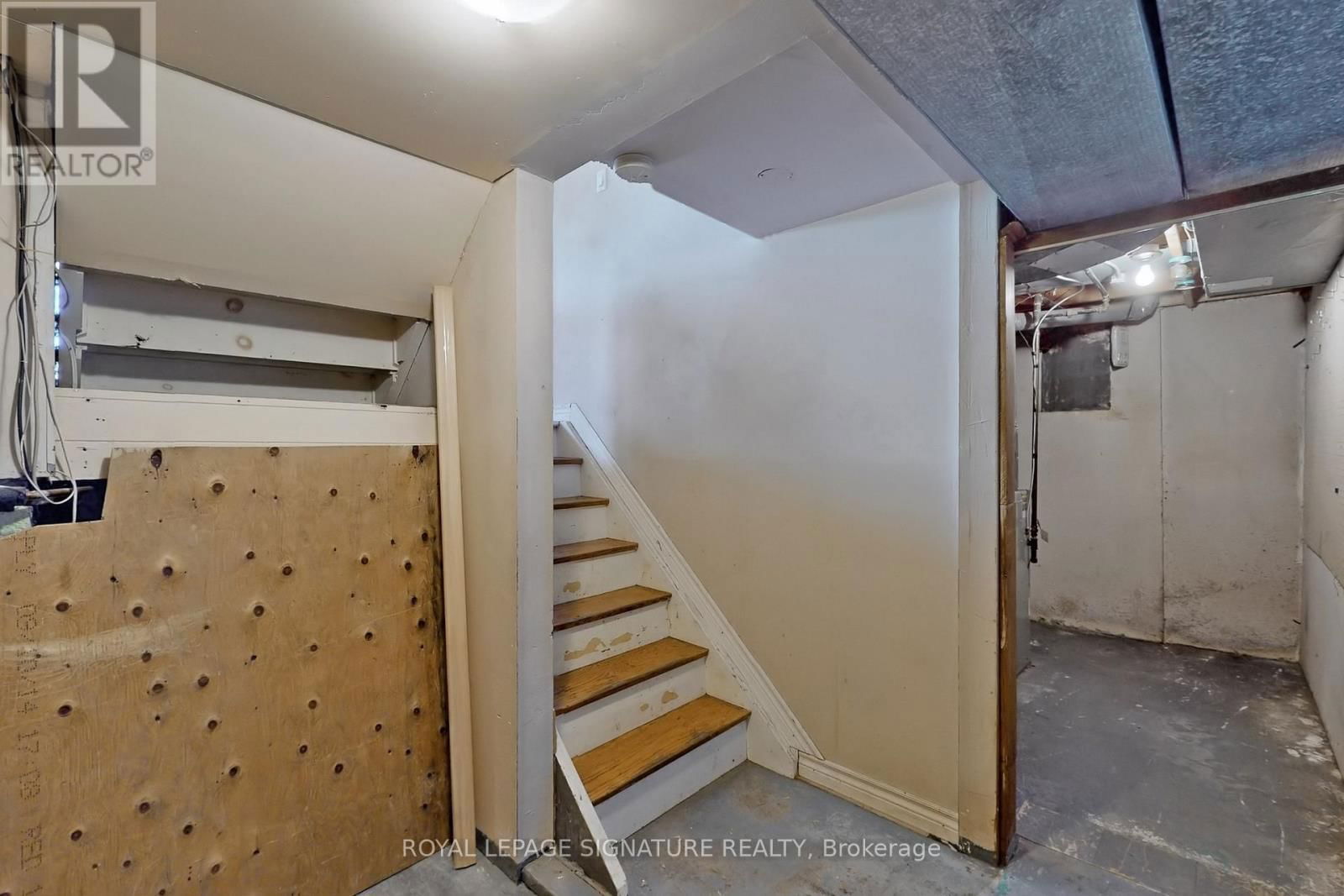 774 KROSNO BOULEVARD Image 26