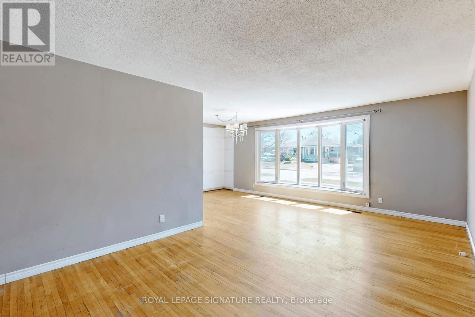 774 KROSNO BOULEVARD Image 5