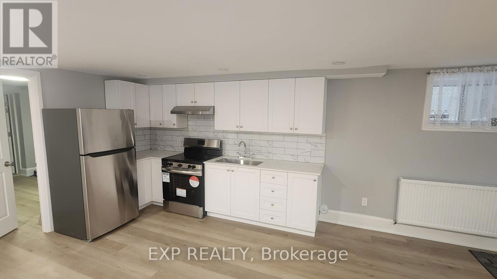 Lower - 789 PAPE AVENUE Image 6