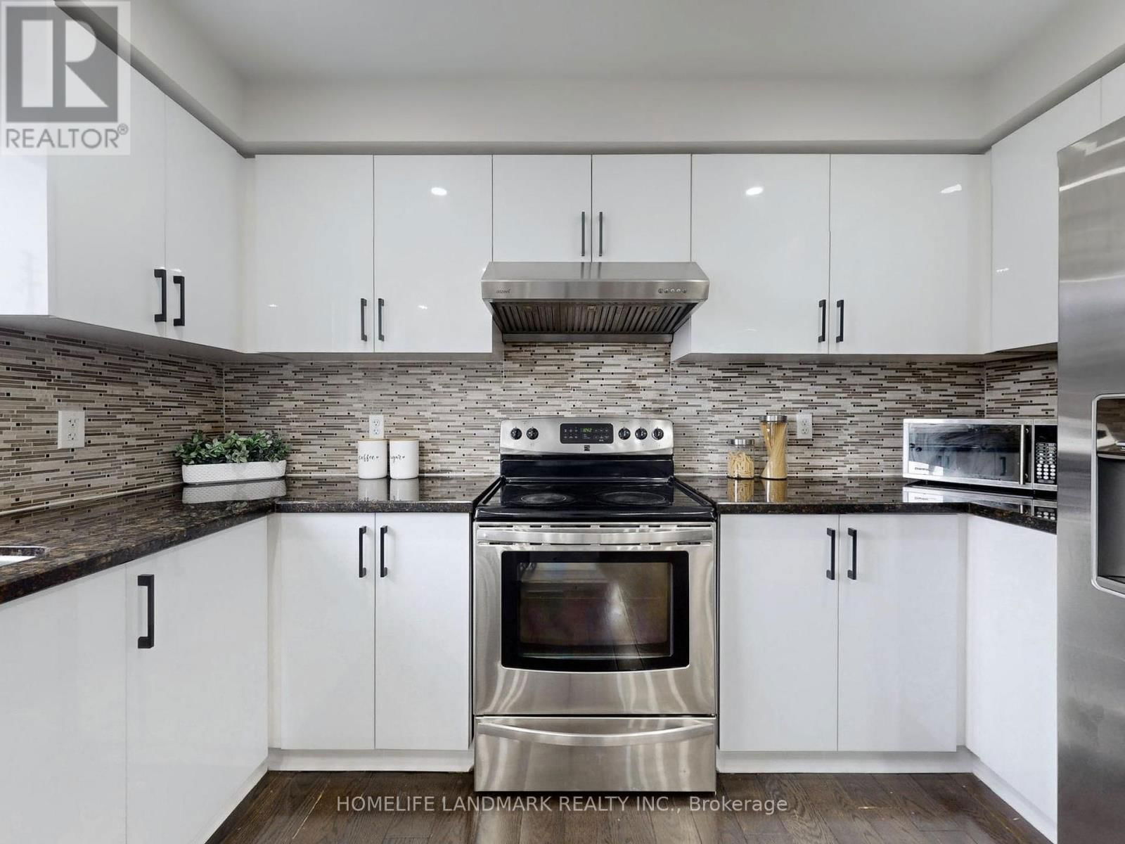 143 BAYCLIFFE DRIVE Image 13