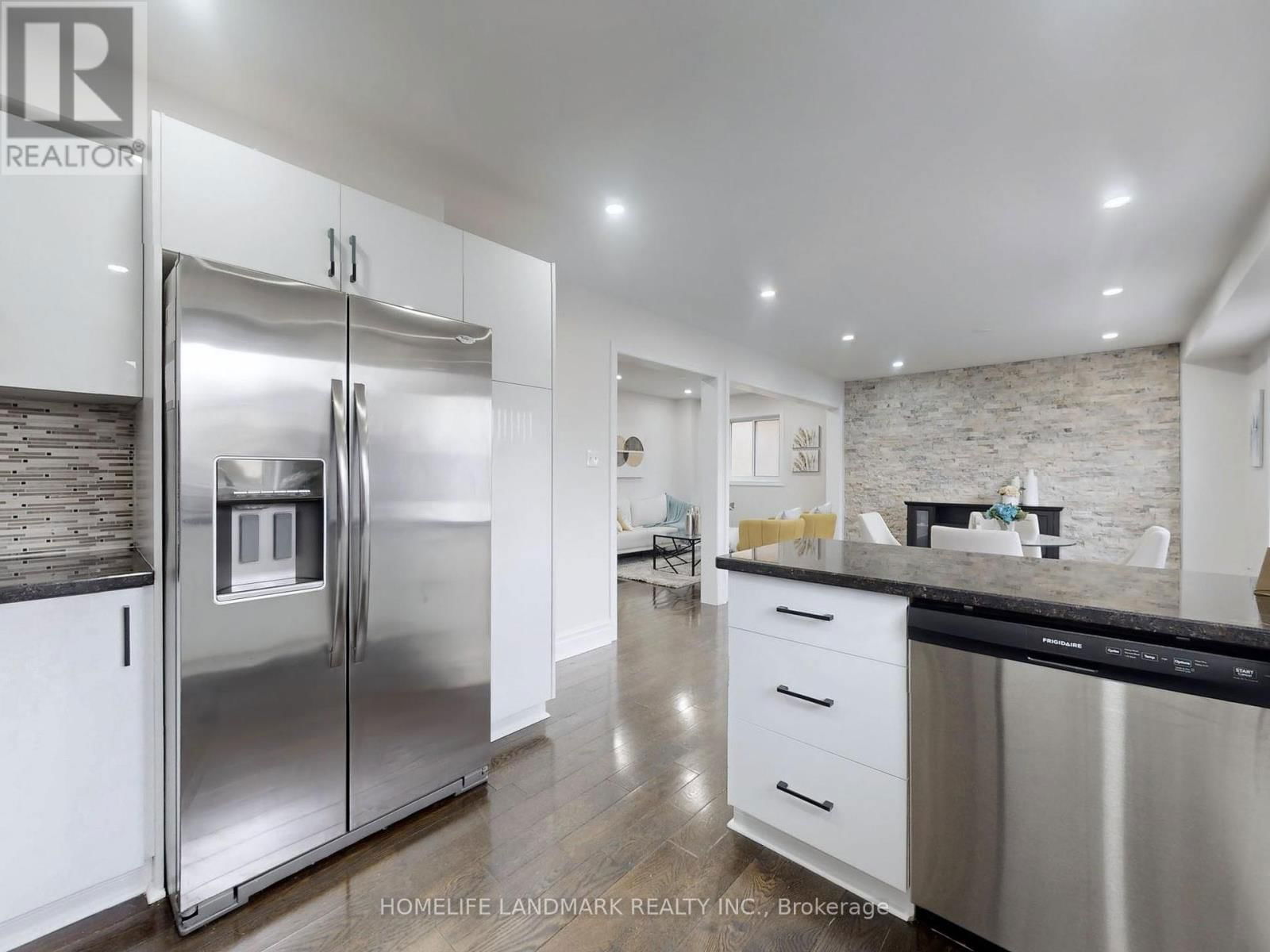143 BAYCLIFFE DRIVE Image 15