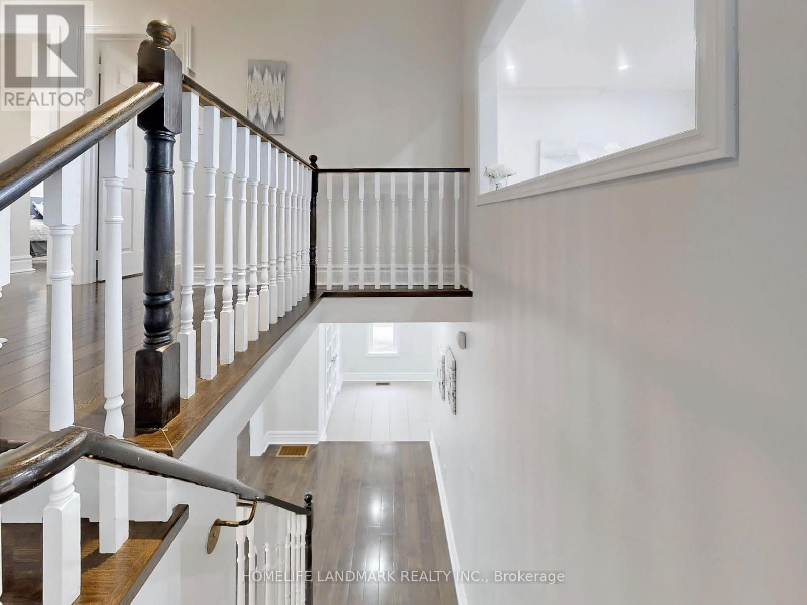 143 BAYCLIFFE DRIVE Image 22