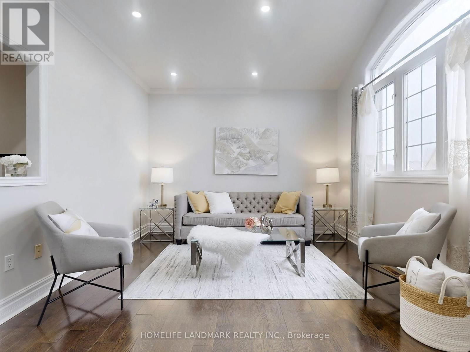 143 BAYCLIFFE DRIVE Image 24