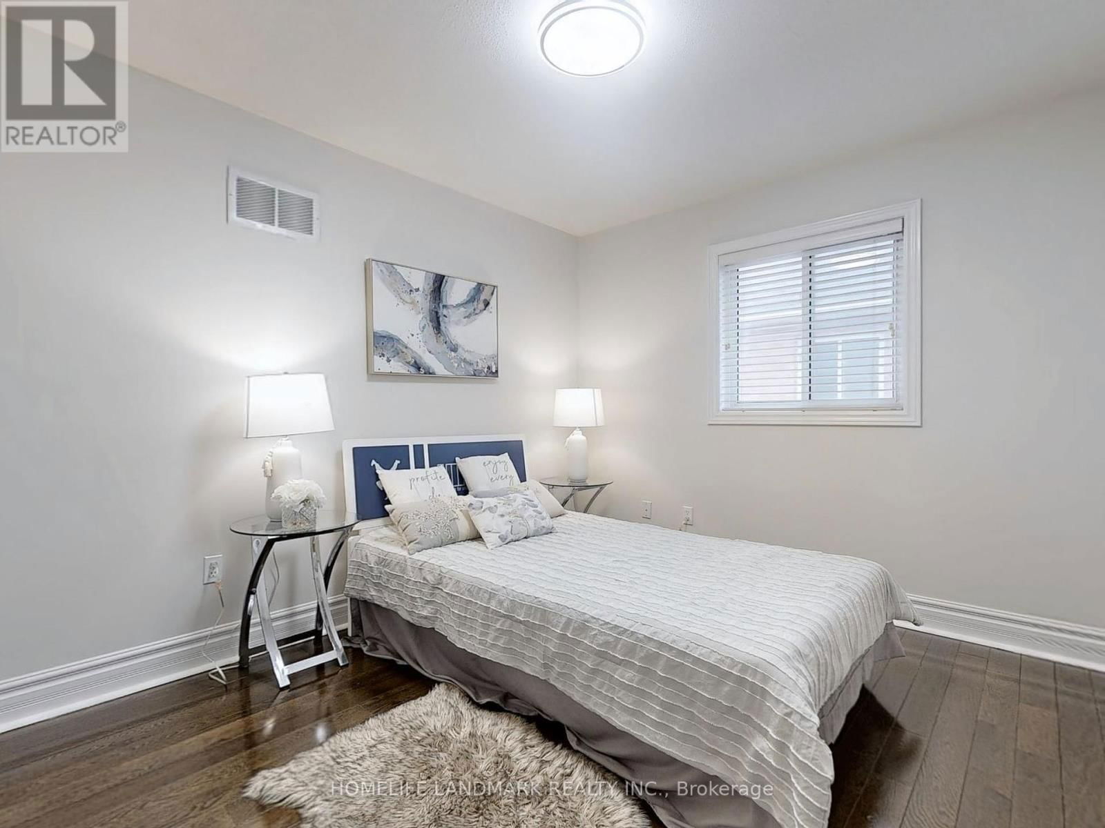143 BAYCLIFFE DRIVE Image 32