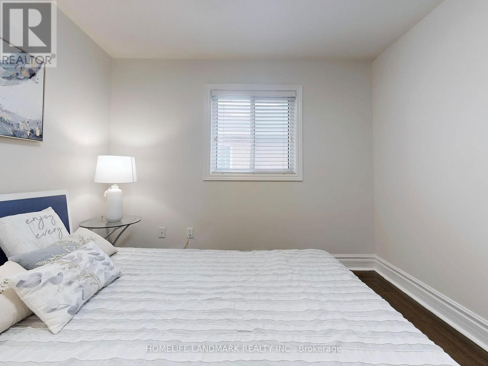 143 BAYCLIFFE DRIVE Image 33