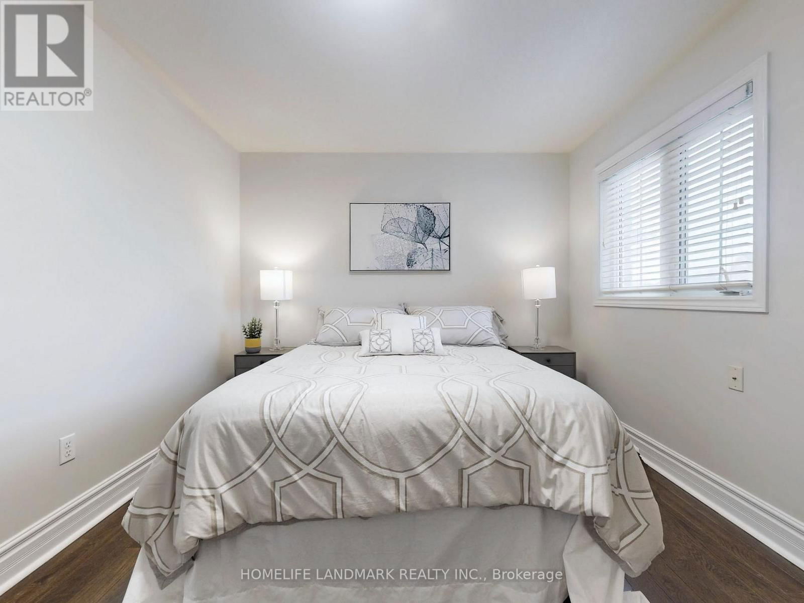 143 BAYCLIFFE DRIVE Image 36
