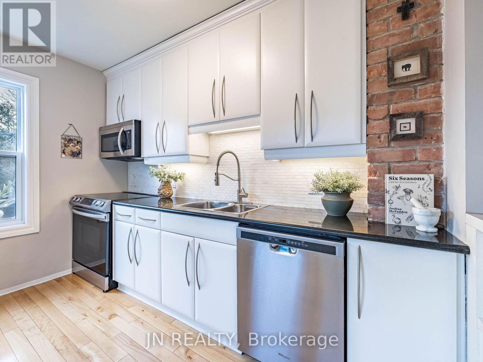 10 ROSEHEATH AVENUE Image 19