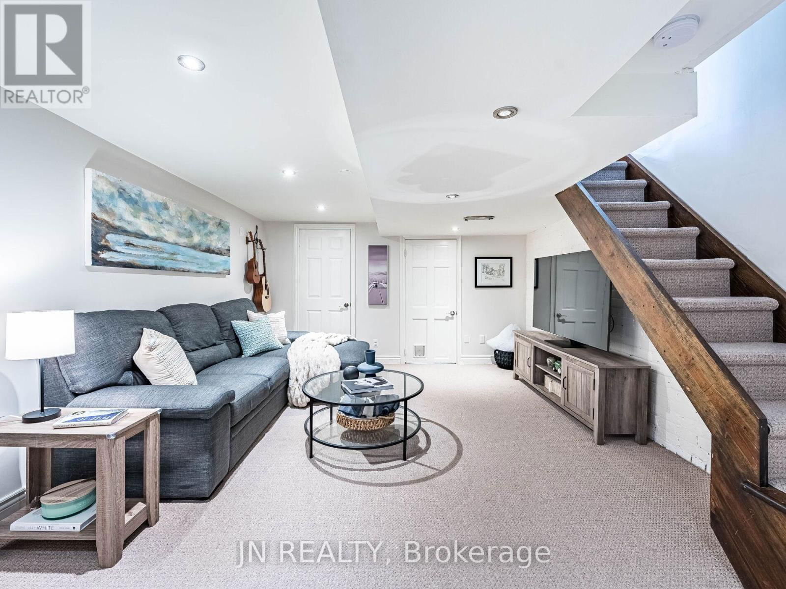 10 ROSEHEATH AVENUE Image 33