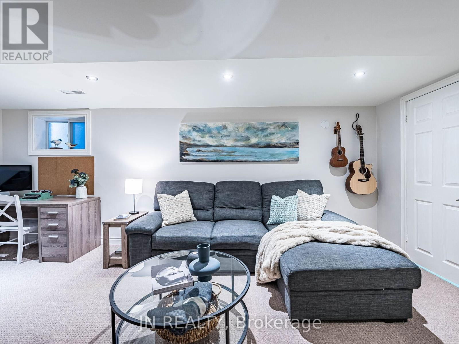 10 ROSEHEATH AVENUE Image 35