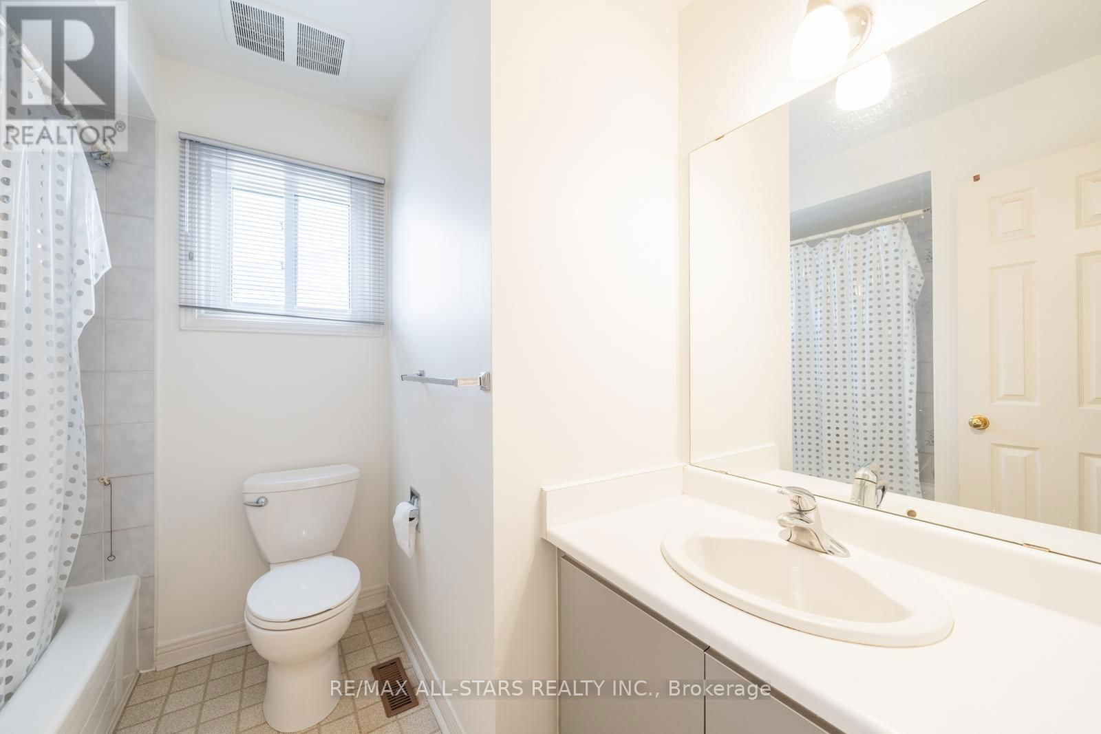 31 BEMERTON COURT Image 25