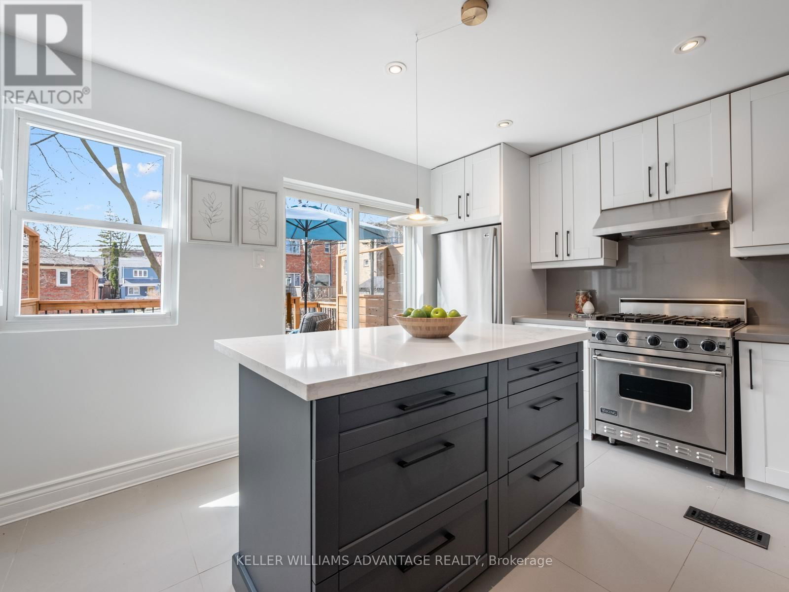 42 NORMANDY BOULEVARD Image 12