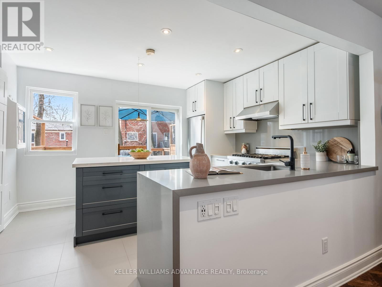 42 NORMANDY BOULEVARD Image 13