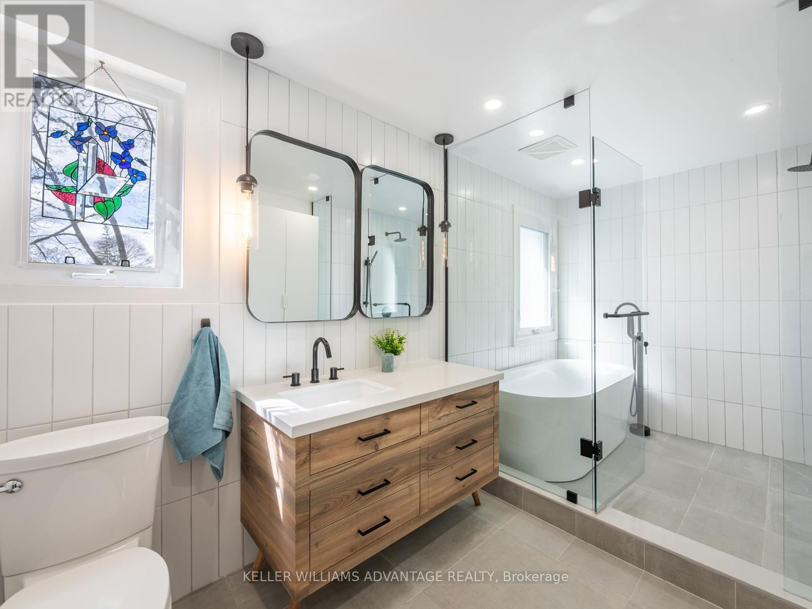 42 NORMANDY BOULEVARD Image 25
