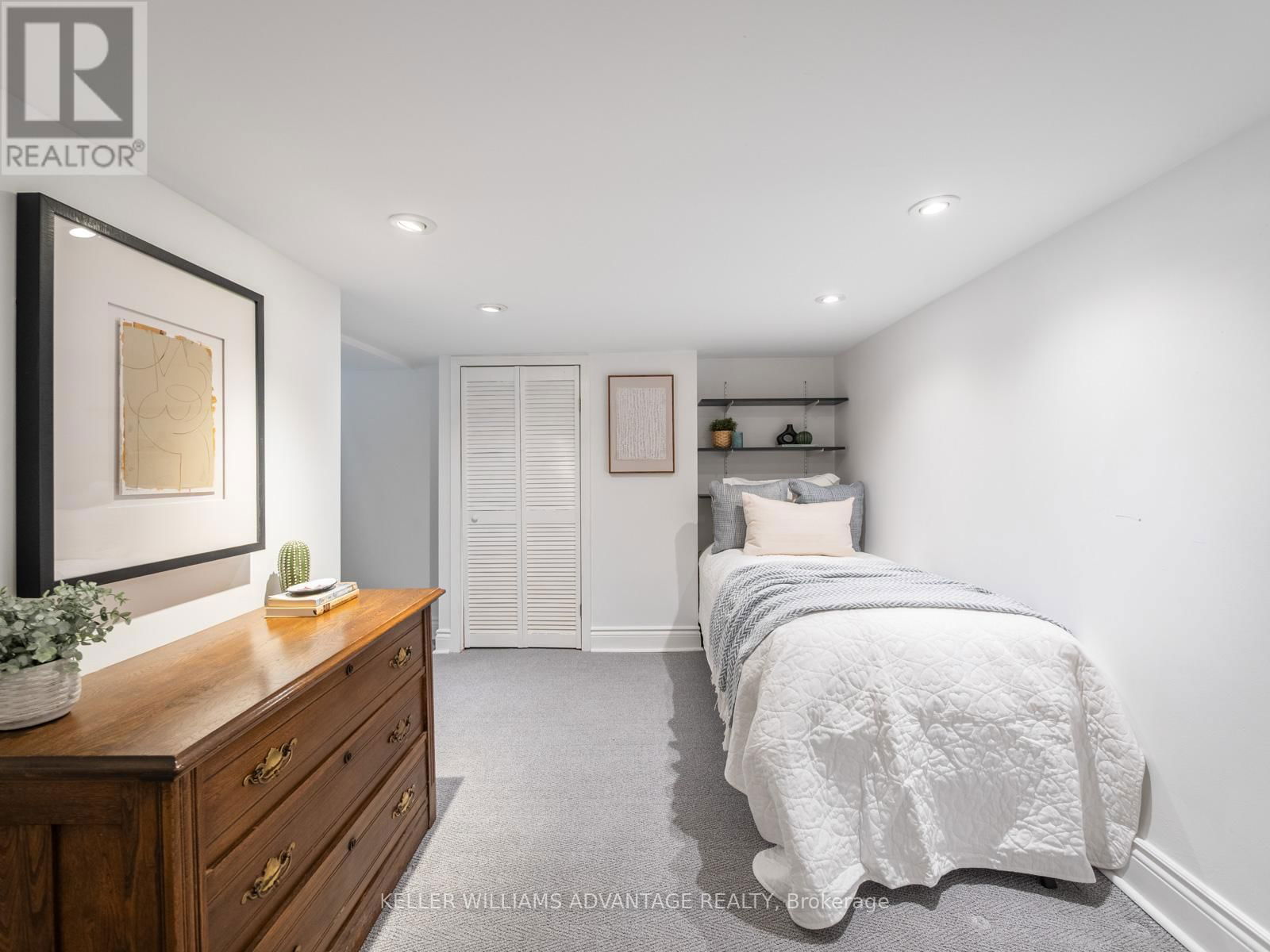 42 NORMANDY BOULEVARD Image 33