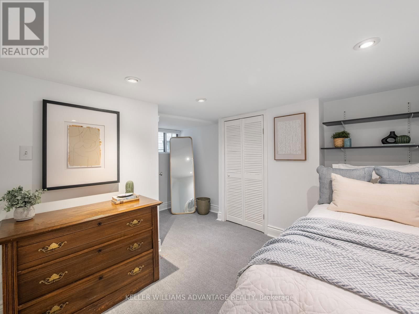 42 NORMANDY BOULEVARD Image 34