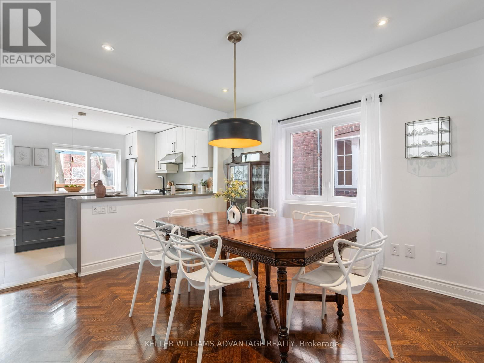 42 NORMANDY BOULEVARD Image 8